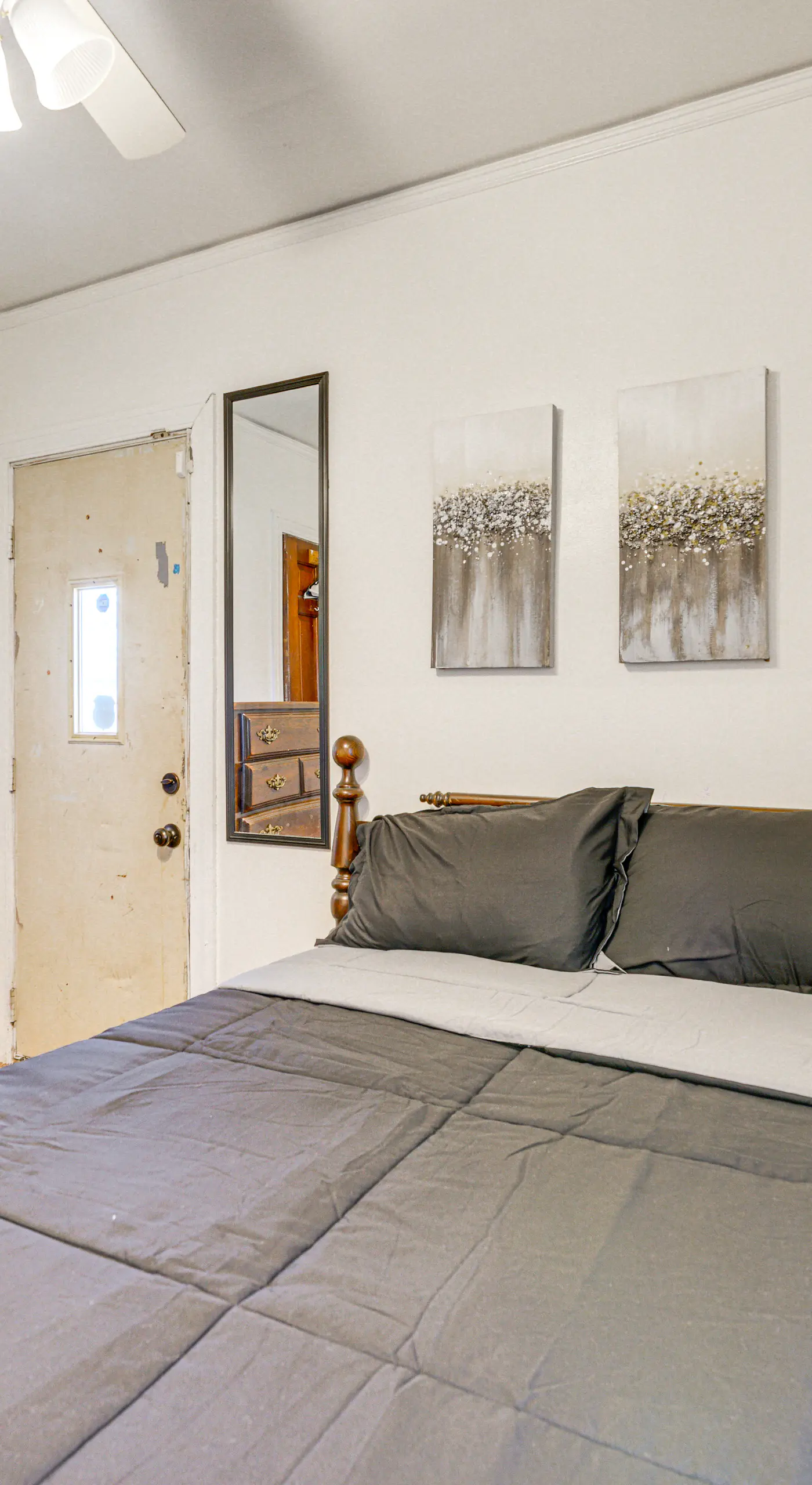 9 MI to Ford Field: Home Work Space & Yard!