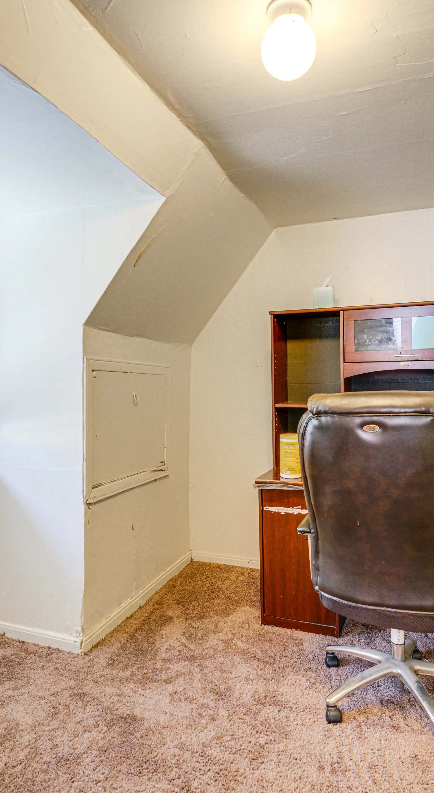 9 MI to Ford Field: Home Work Space & Yard!