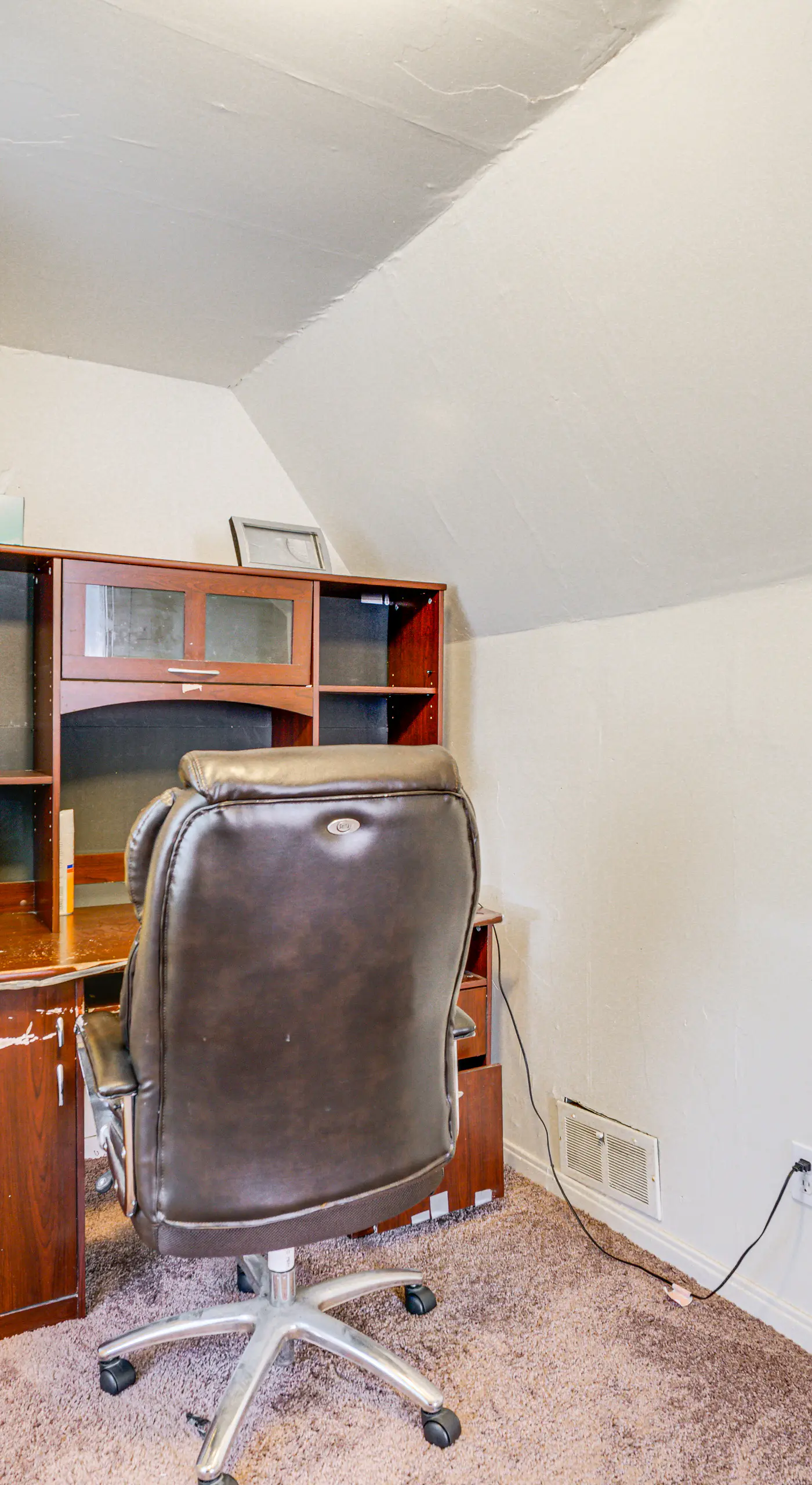 9 MI to Ford Field: Home Work Space & Yard!