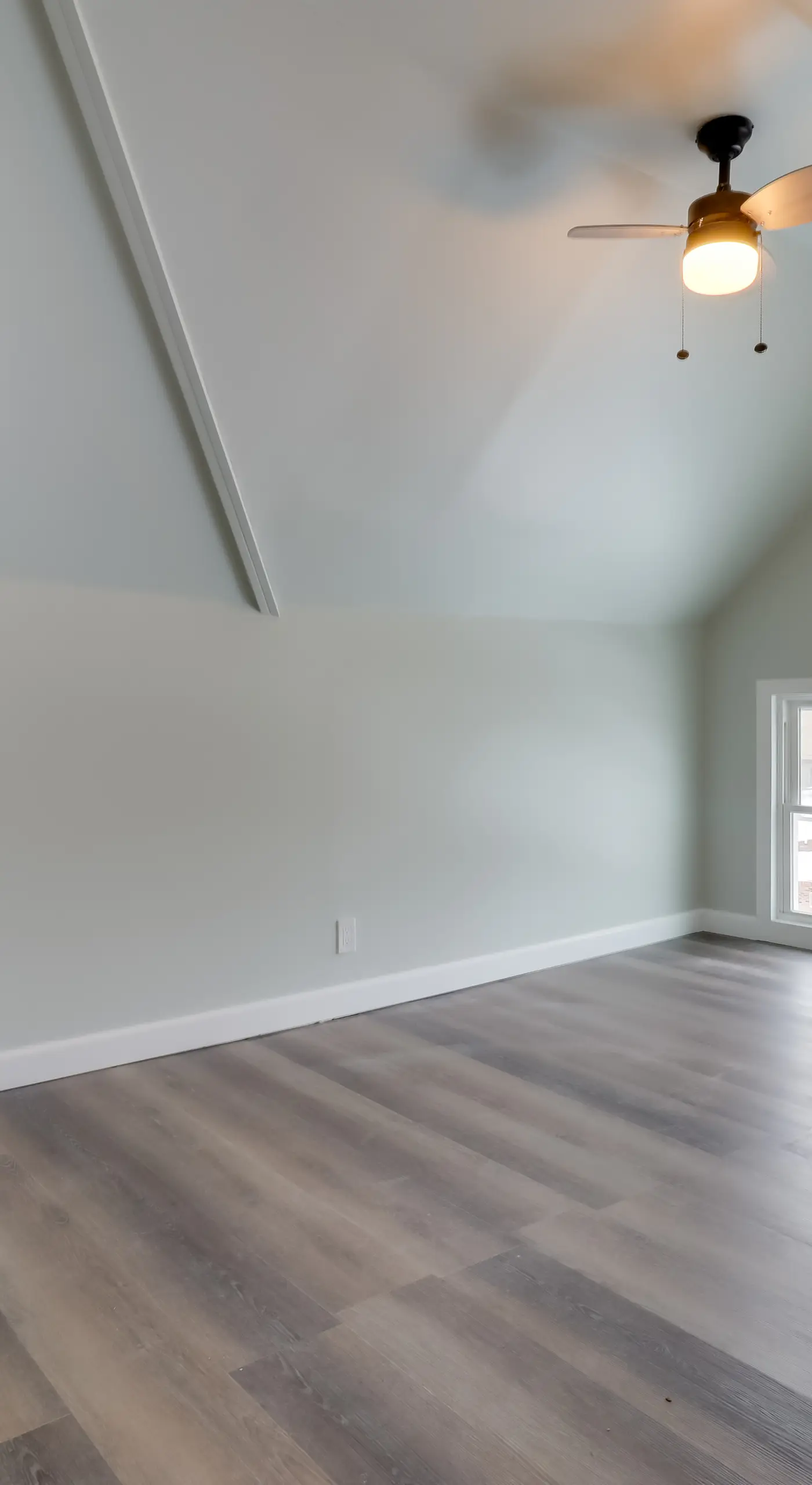 Near Midtown & Medical District! Updated Unit