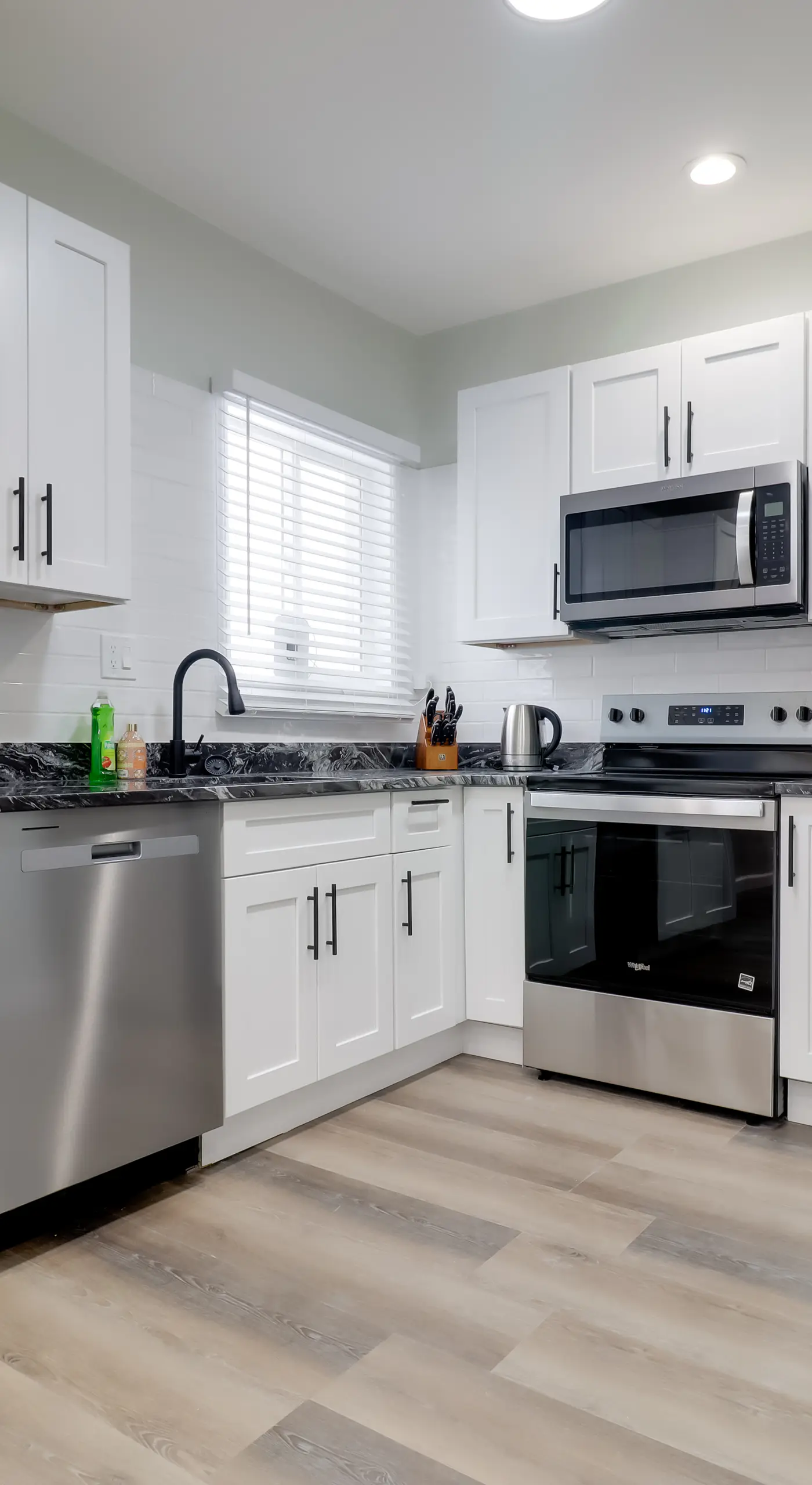 Near Midtown & Medical District! Updated Unit
