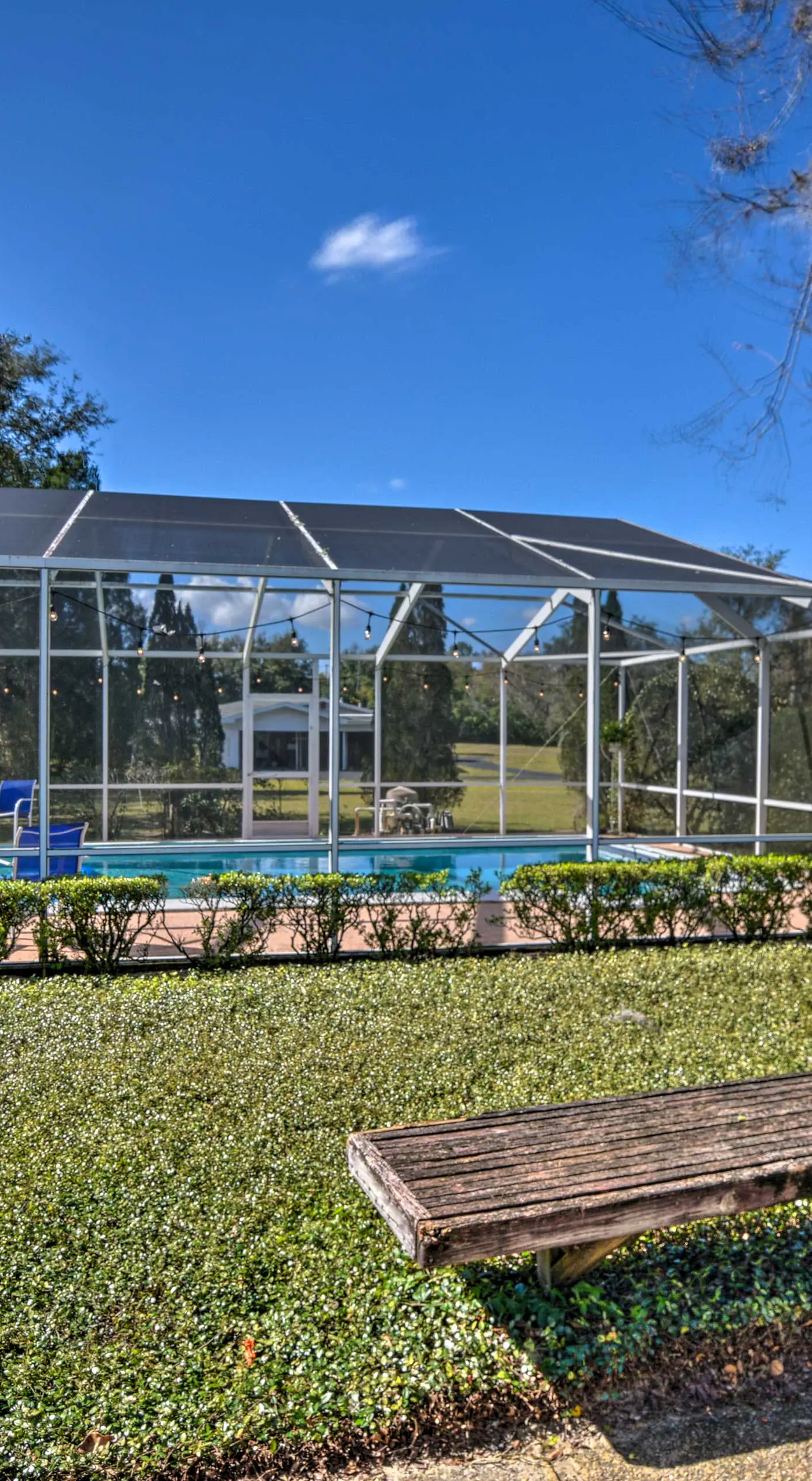 Cottage w/ Private Pool - Walk to Lake Wales!
