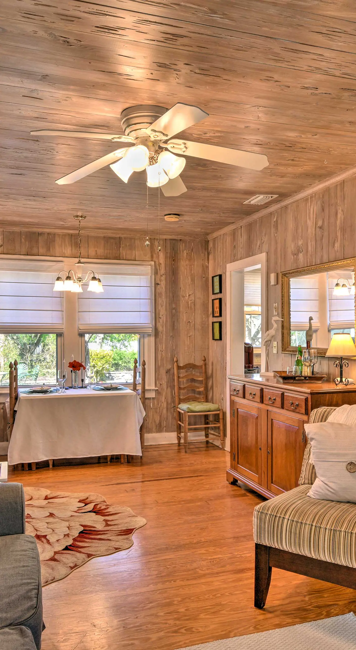 Cottage w/ Private Pool - Walk to Lake Wales!
