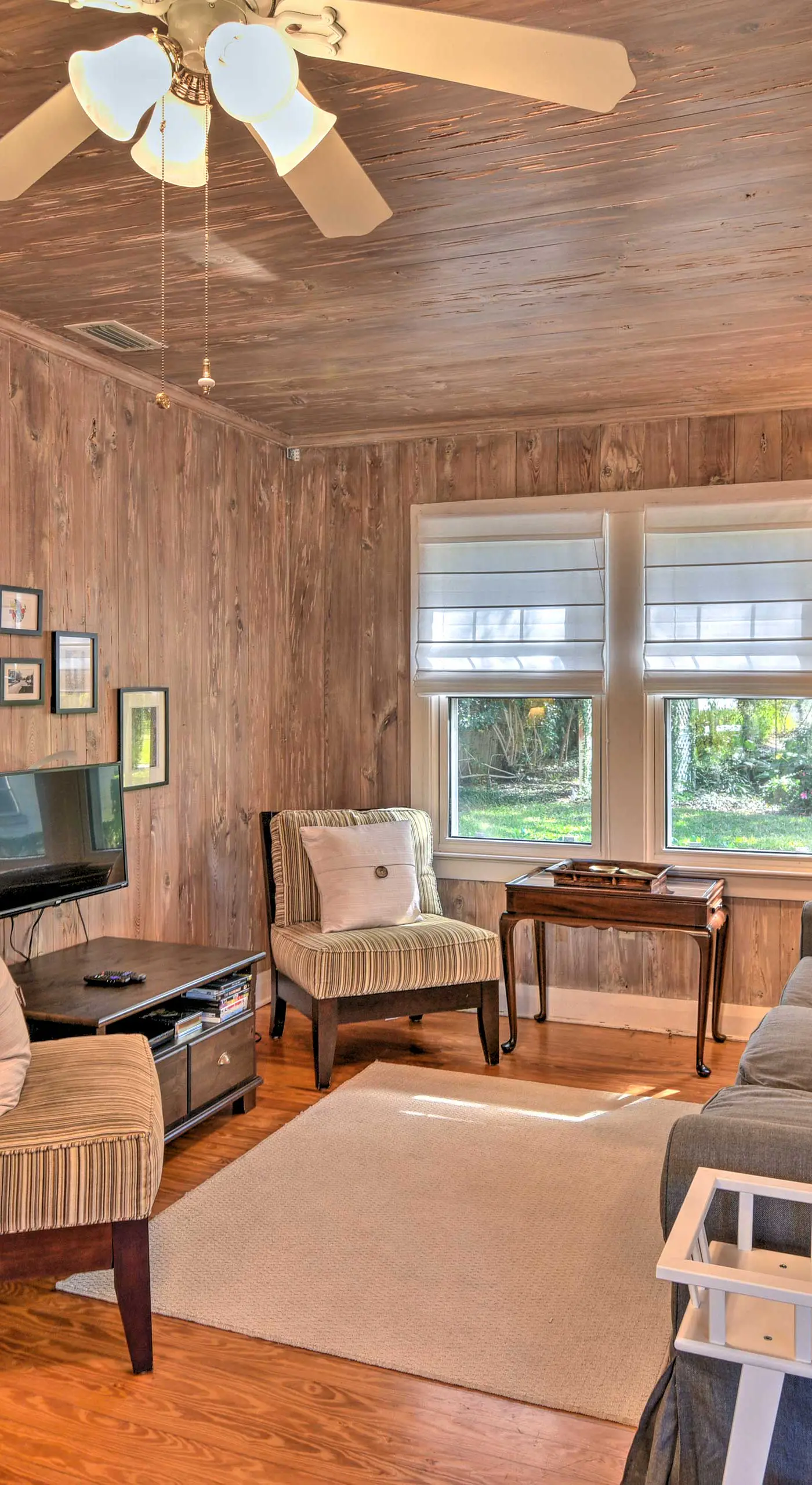 Cottage w/ Private Pool - Walk to Lake Wales!