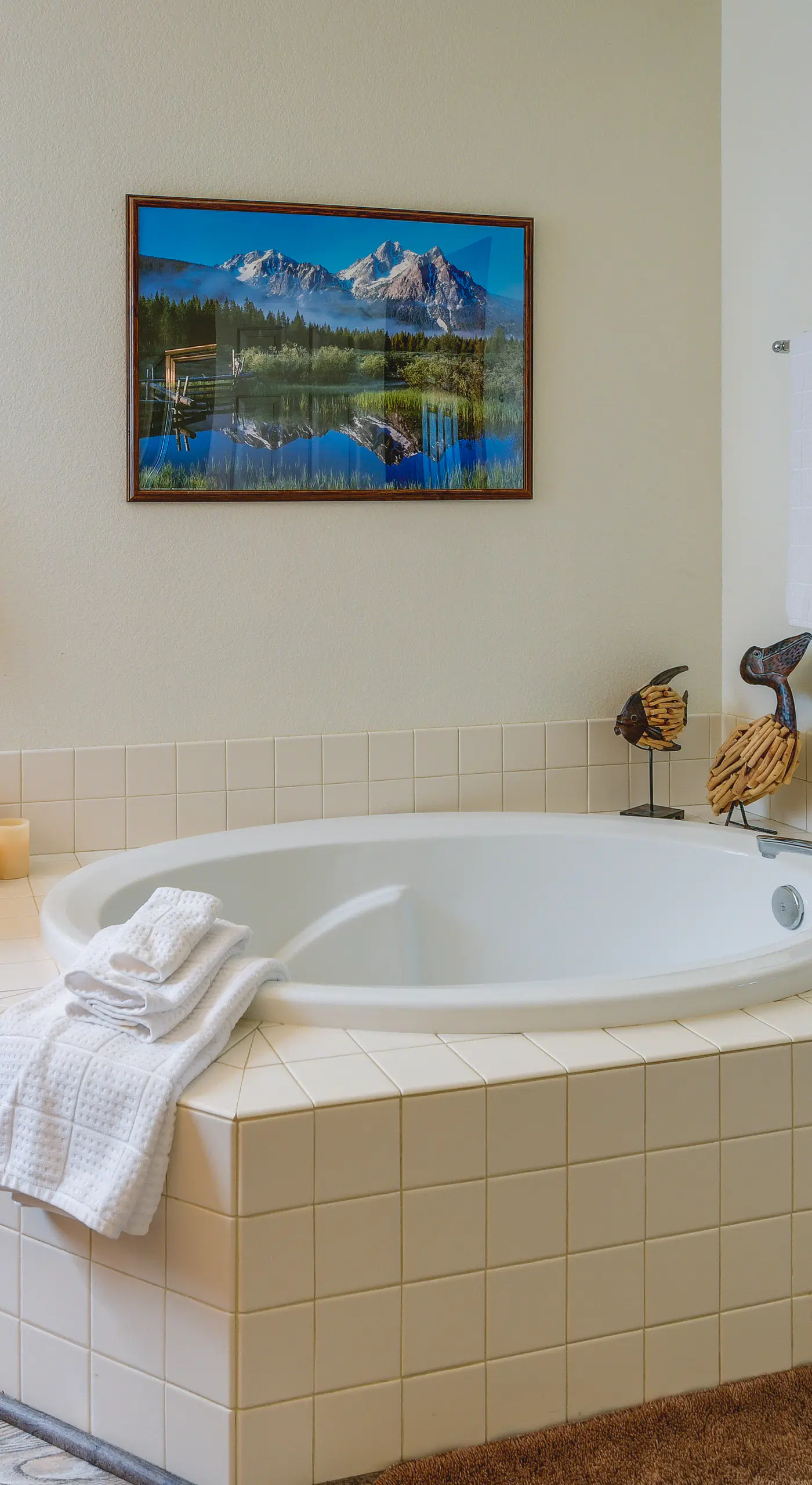 Resort-Style Klamath Falls Home, Golf Course View!