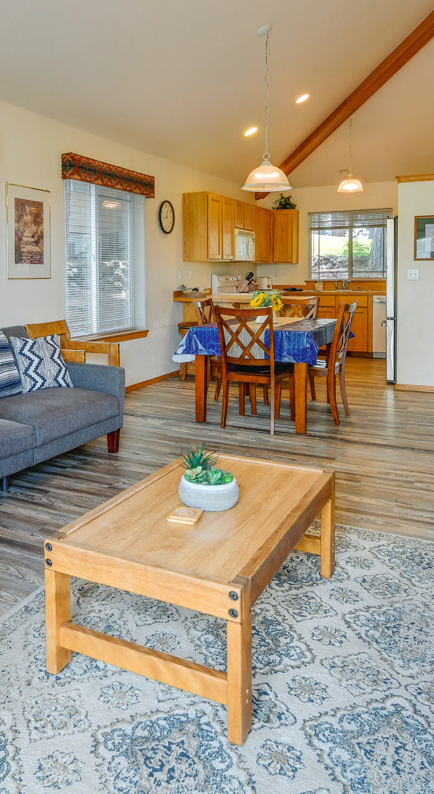 Resort-Style Klamath Falls Home, Golf Course View!