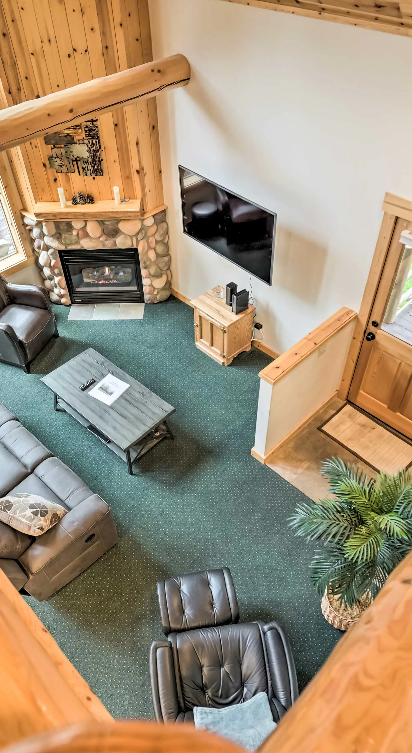 Chalet at Running Y Resort w/ Wraparound Deck!