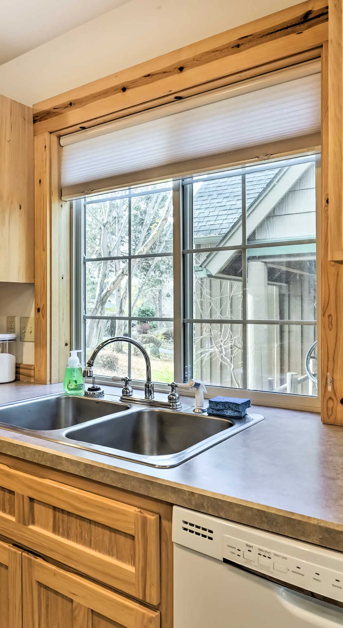 Chalet at Running Y Resort w/ Wraparound Deck!