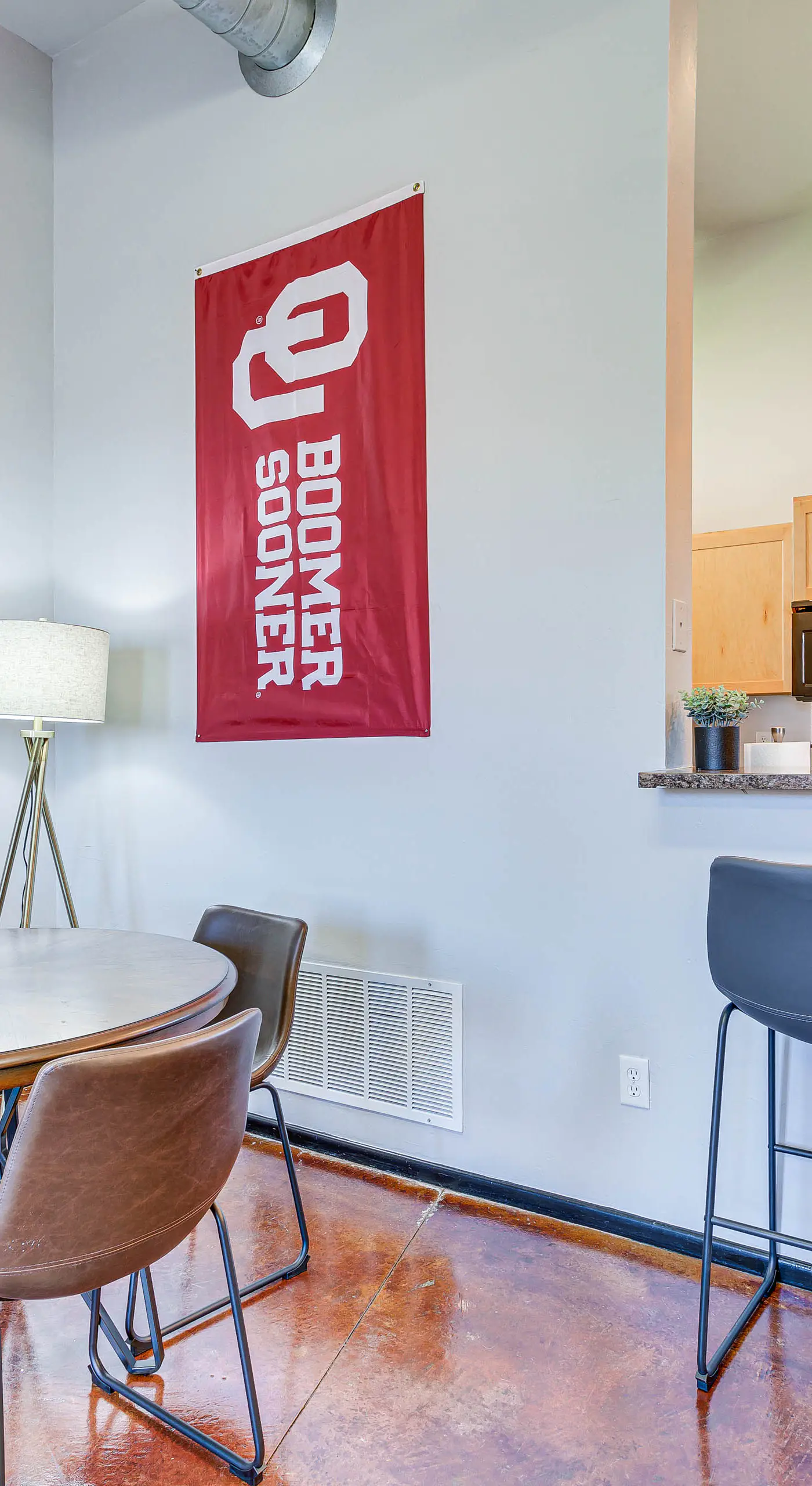 Norman Retreat: 1 Mi to The University of Oklahoma