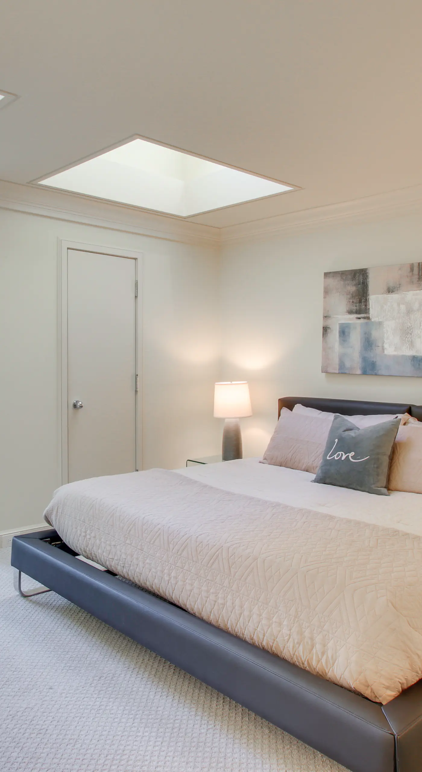 1 Mi to OU! Group Getaway w/ Game Room, Pool