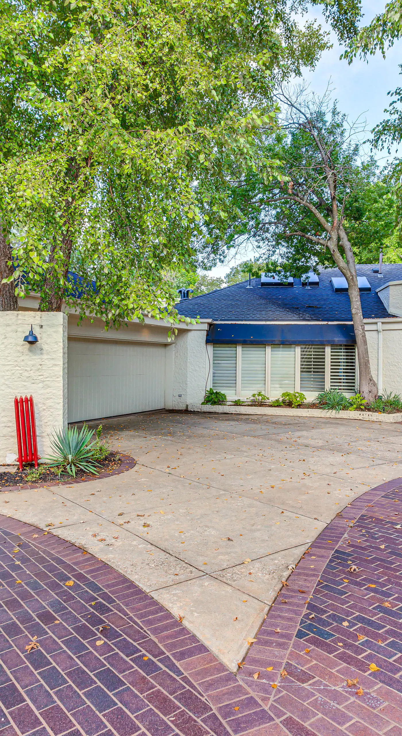 1 Mi to OU! Group Getaway w/ Game Room, Pool