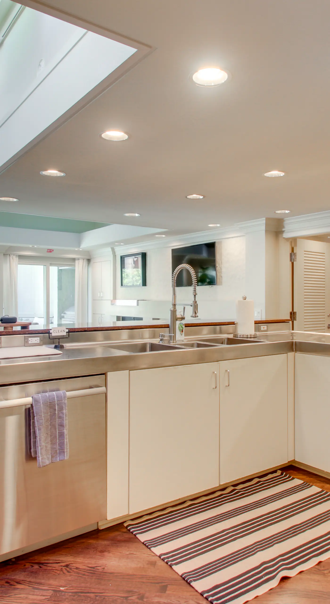 1 Mi to OU! Group Getaway w/ Game Room, Pool