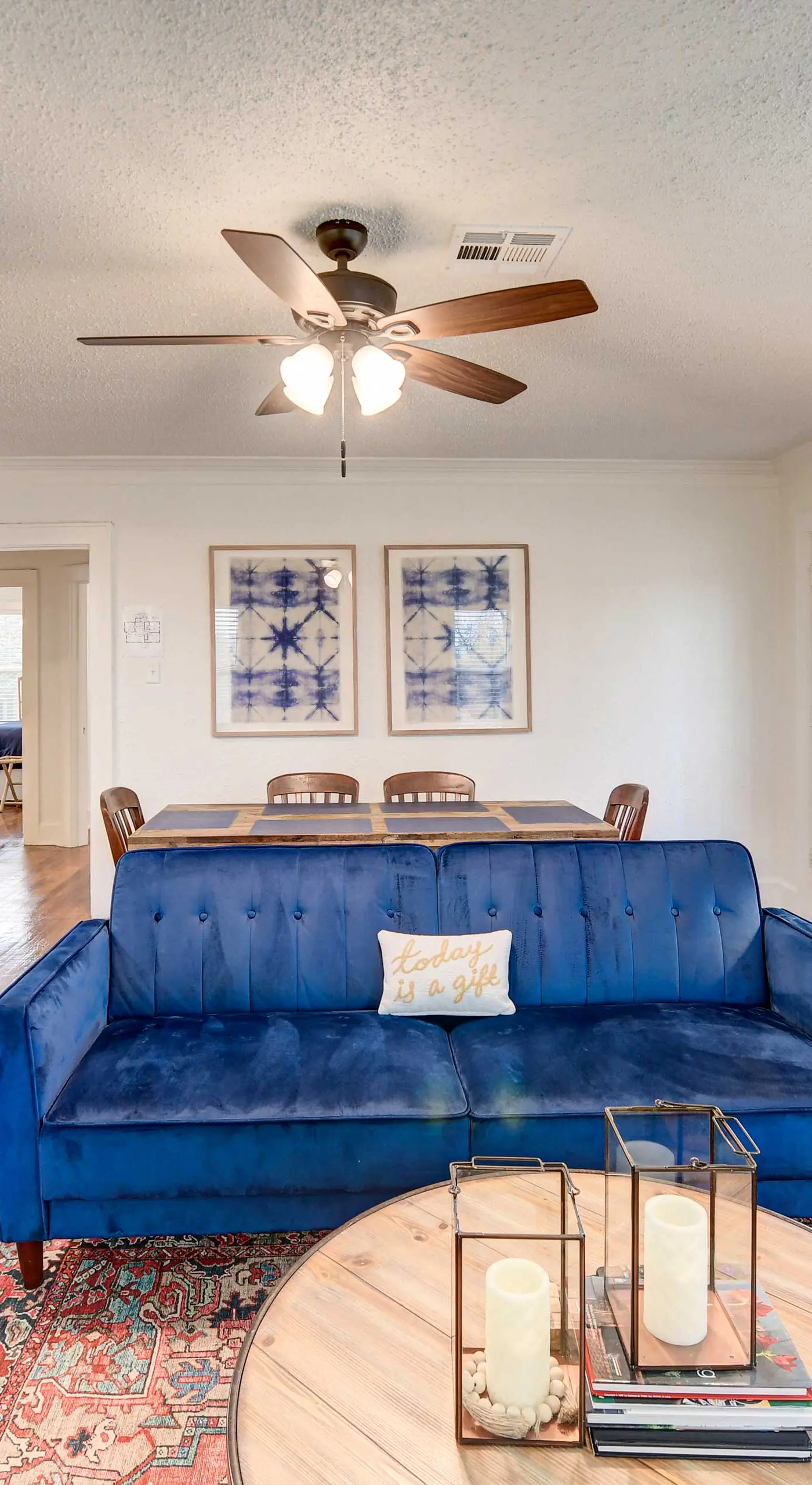 2 Mi to Magnolia Mkt: Cozy Retreat w/ Shared Yard