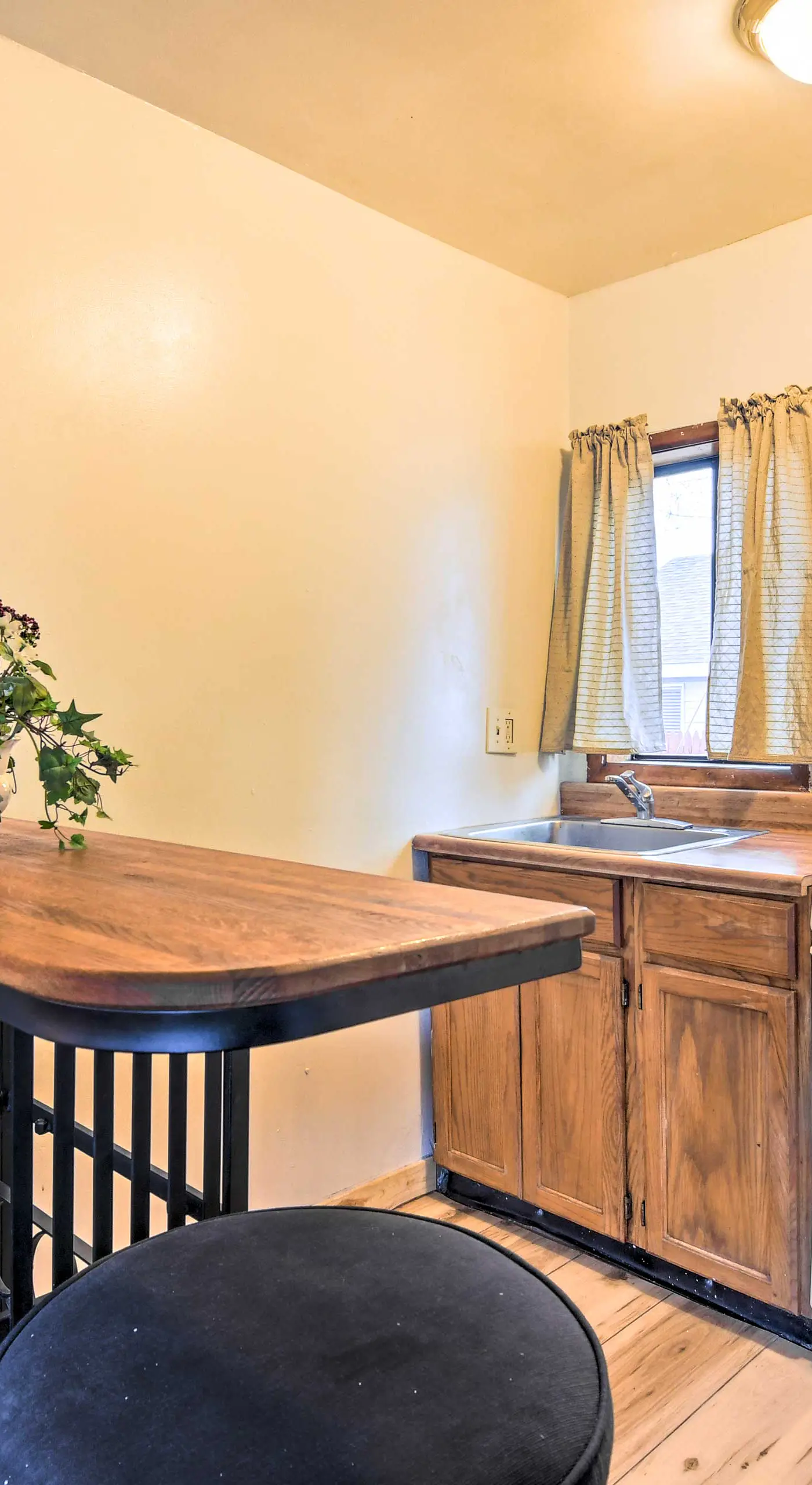 Loveland Vacation Rental - 1 Mile to Lake!