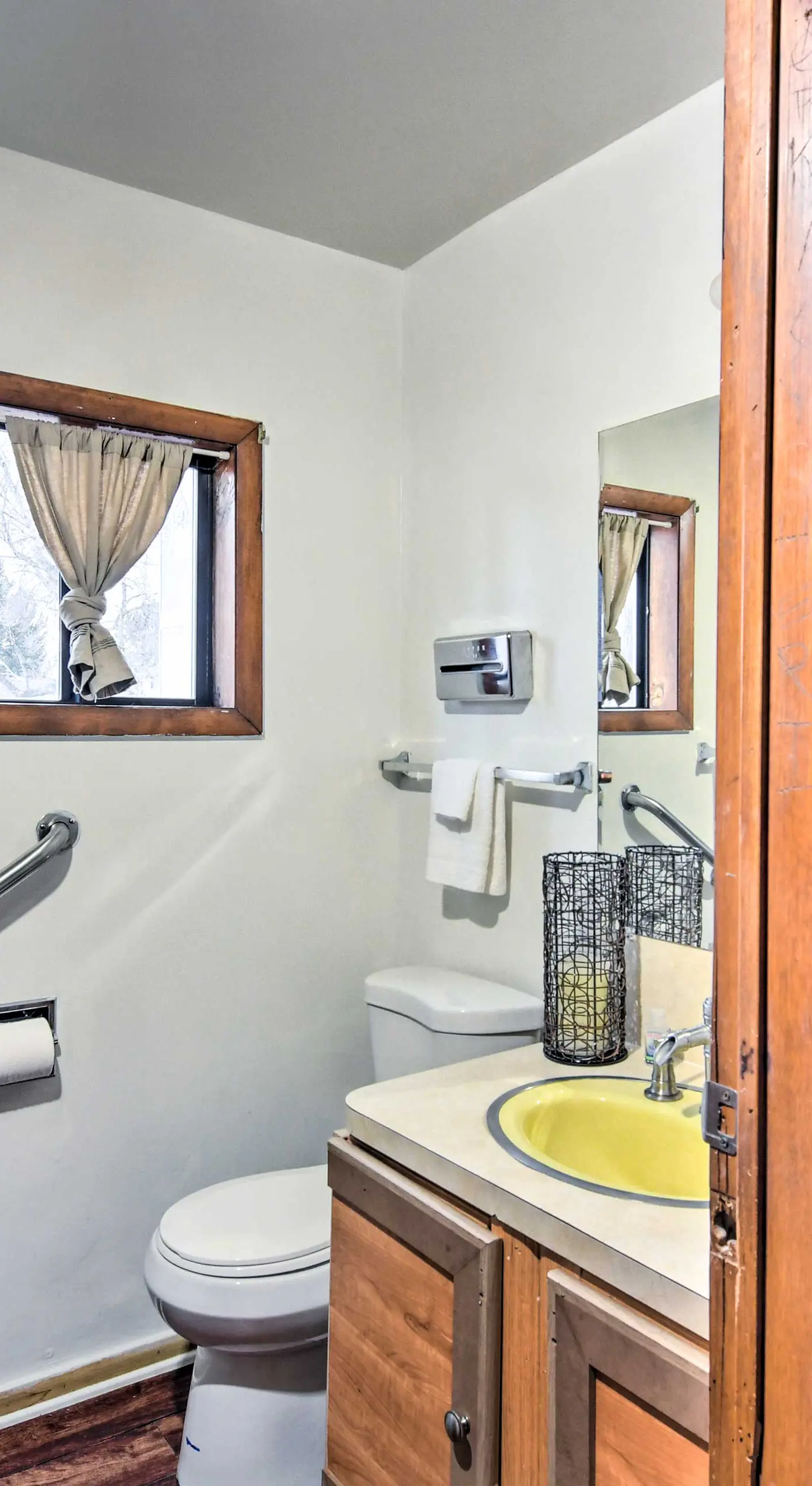 Loveland Vacation Rental - 1 Mile to Lake!