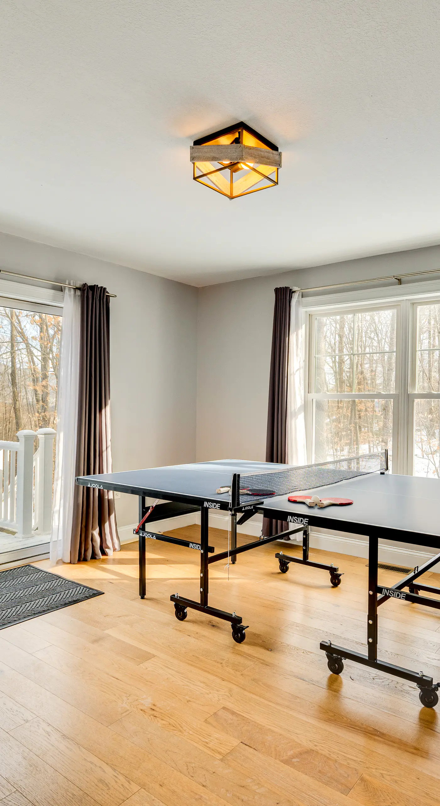 Mtn-View Gem w/ Hot Tub & Fire Pit in North Conway