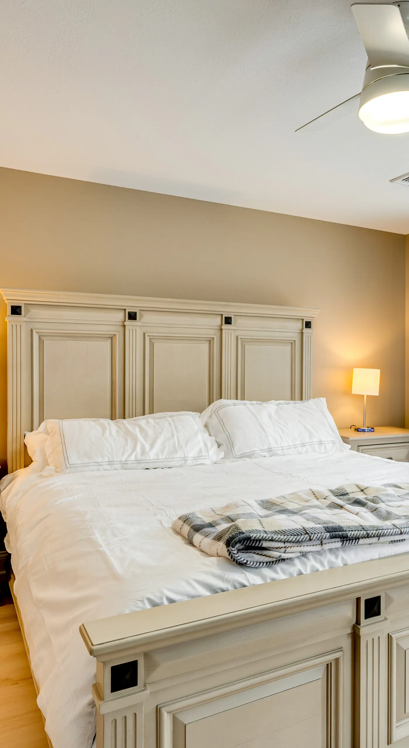 Mtn-View Gem w/ Hot Tub & Fire Pit in North Conway