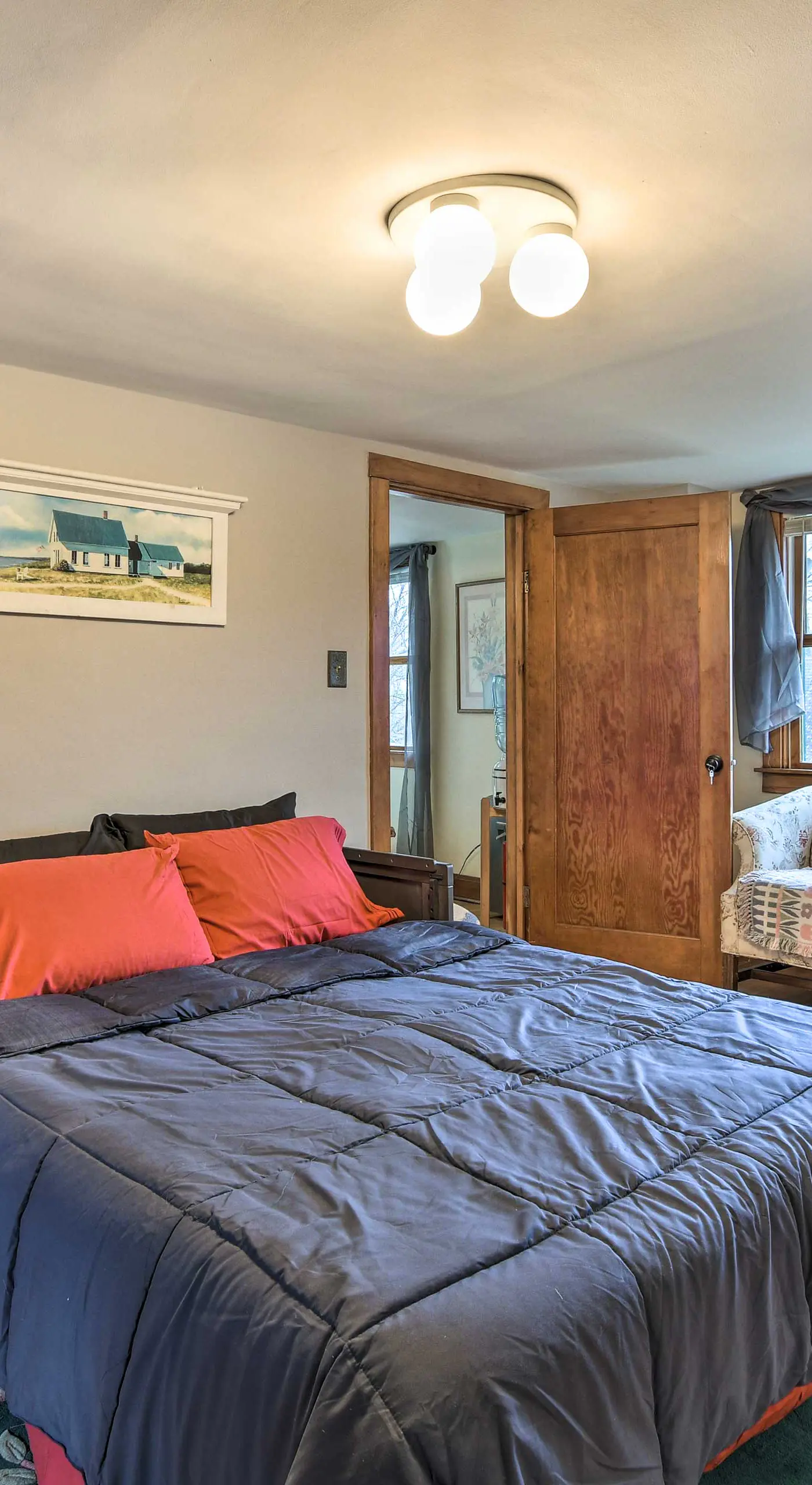 Pet-Friendly Bartlett Farmhouse w/ Deck!