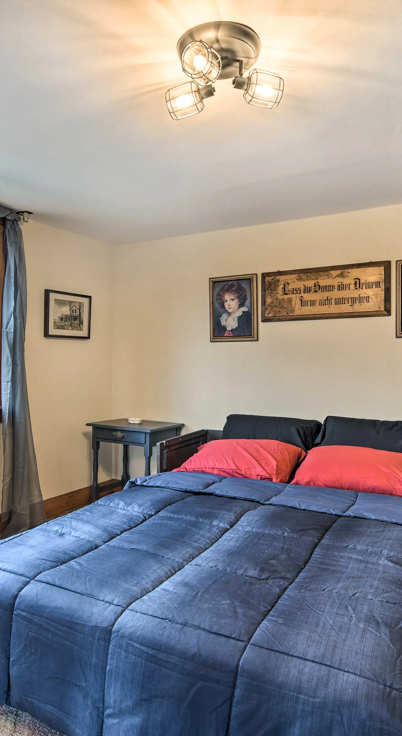 Pet-Friendly Bartlett Farmhouse w/ Deck!