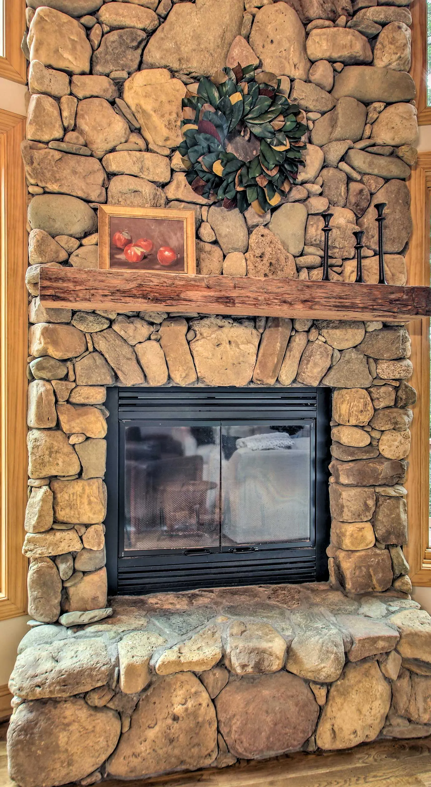 Luxe Wintergreen Resort Escape w/ Hot Tub!