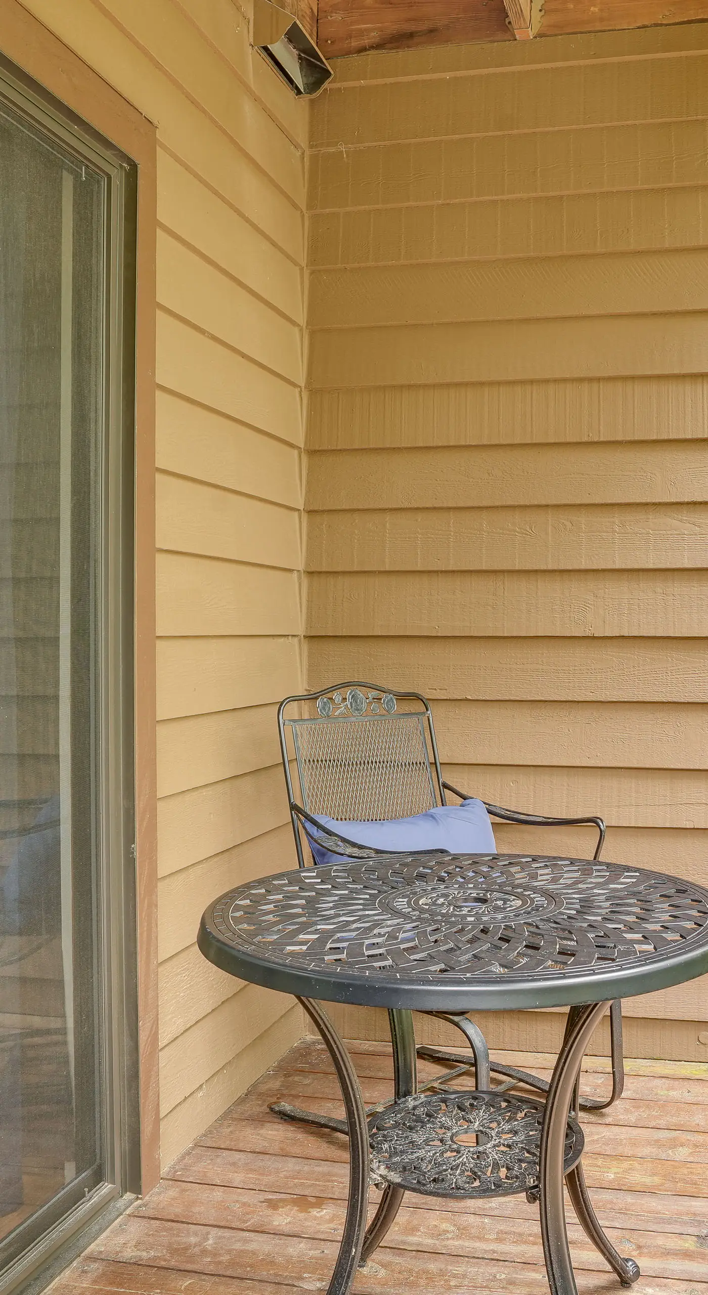 Wintergreen Condo w/ Pool: Near Hike & Market!