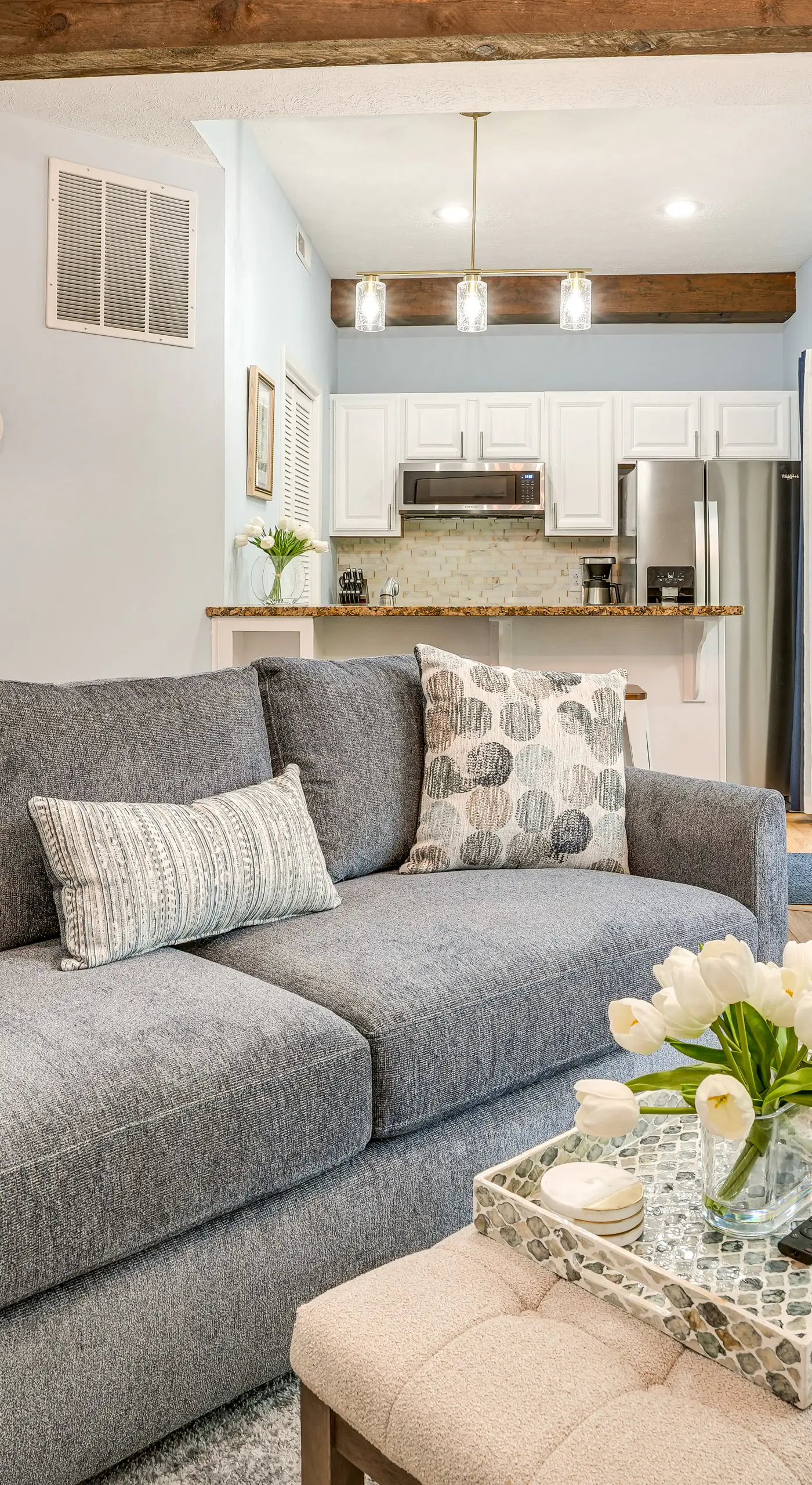Wintergreen Condo w/ Pool: Near Hike & Market!