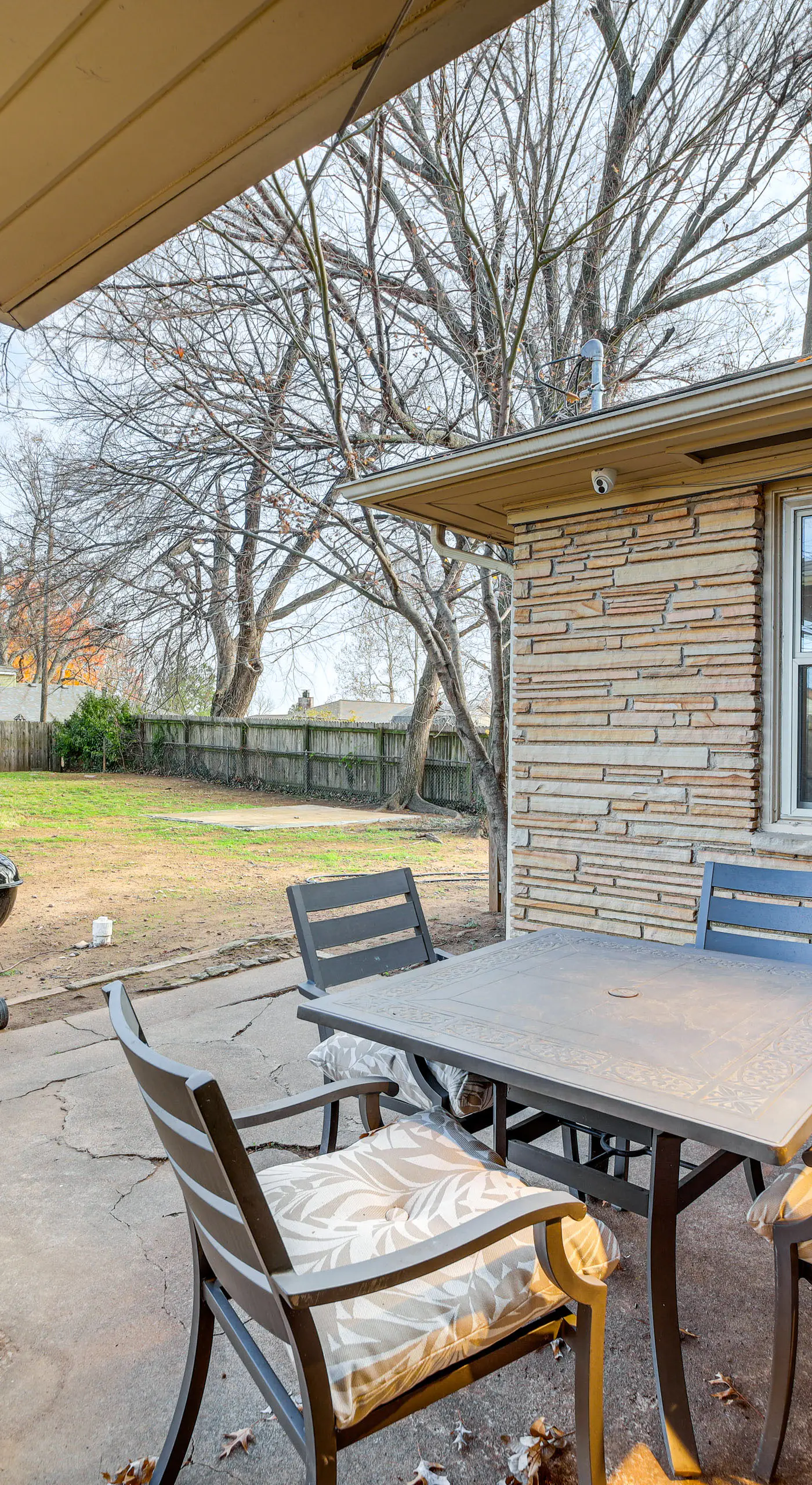 Tulsa Home 5 Mi to Downtown: Groups Welcome!