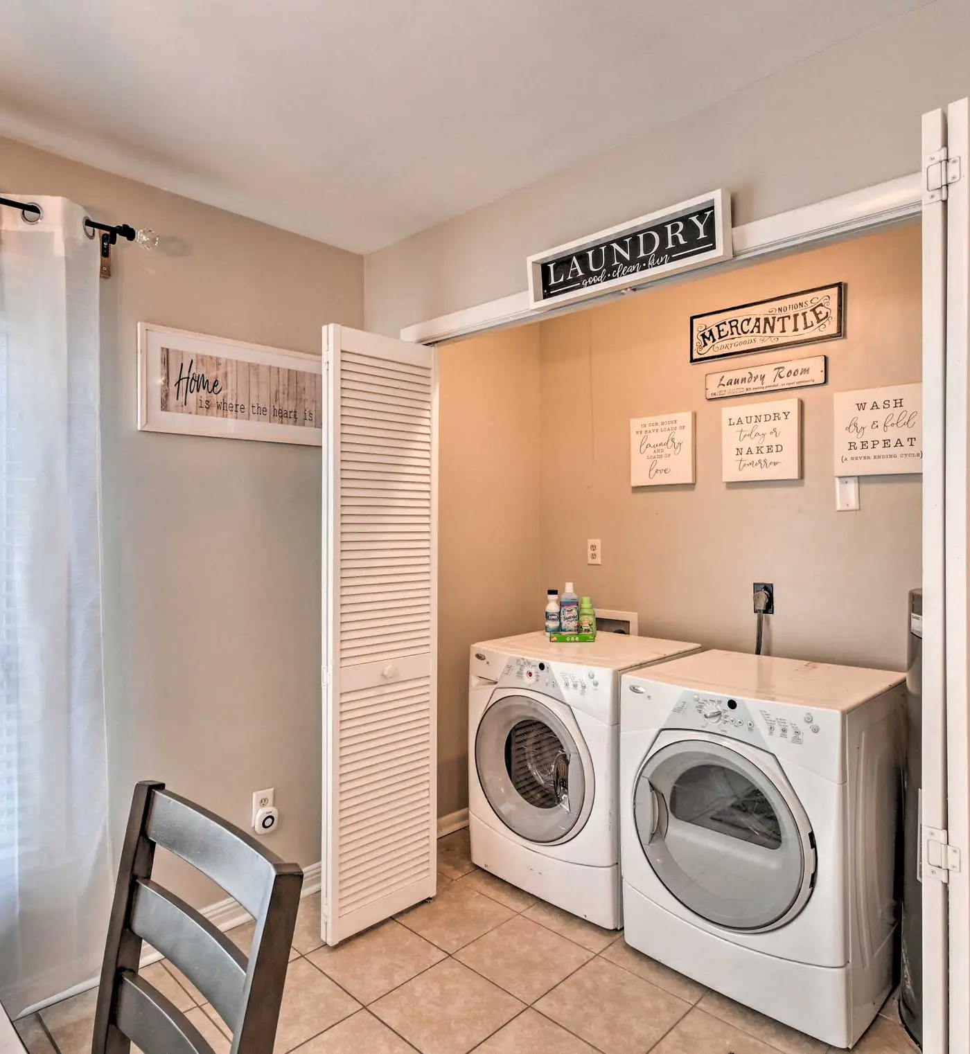 Fayetteville Vacation Rental w/ Sunroom & Yard!