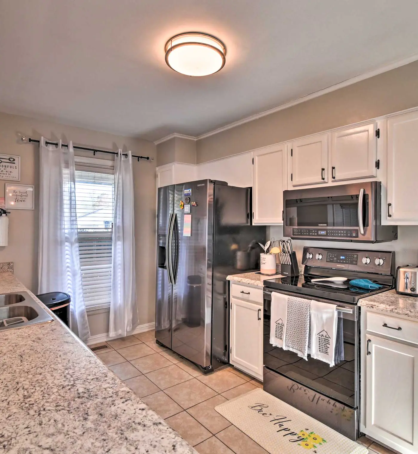 Fayetteville Vacation Rental w/ Sunroom & Yard!
