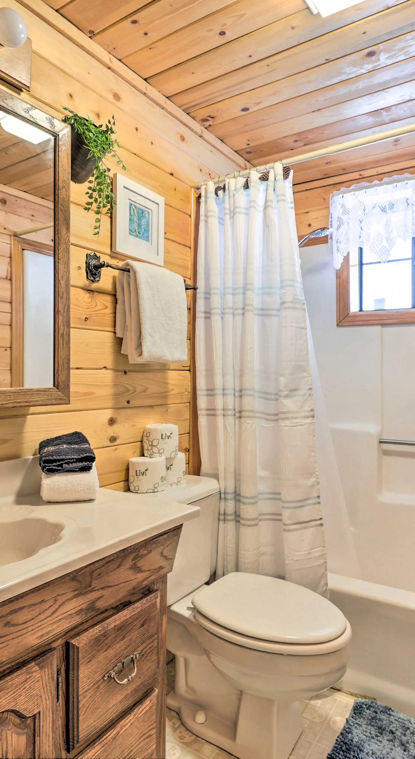 Rustic Duck Creek Village Cabin w/ Fire Pit!