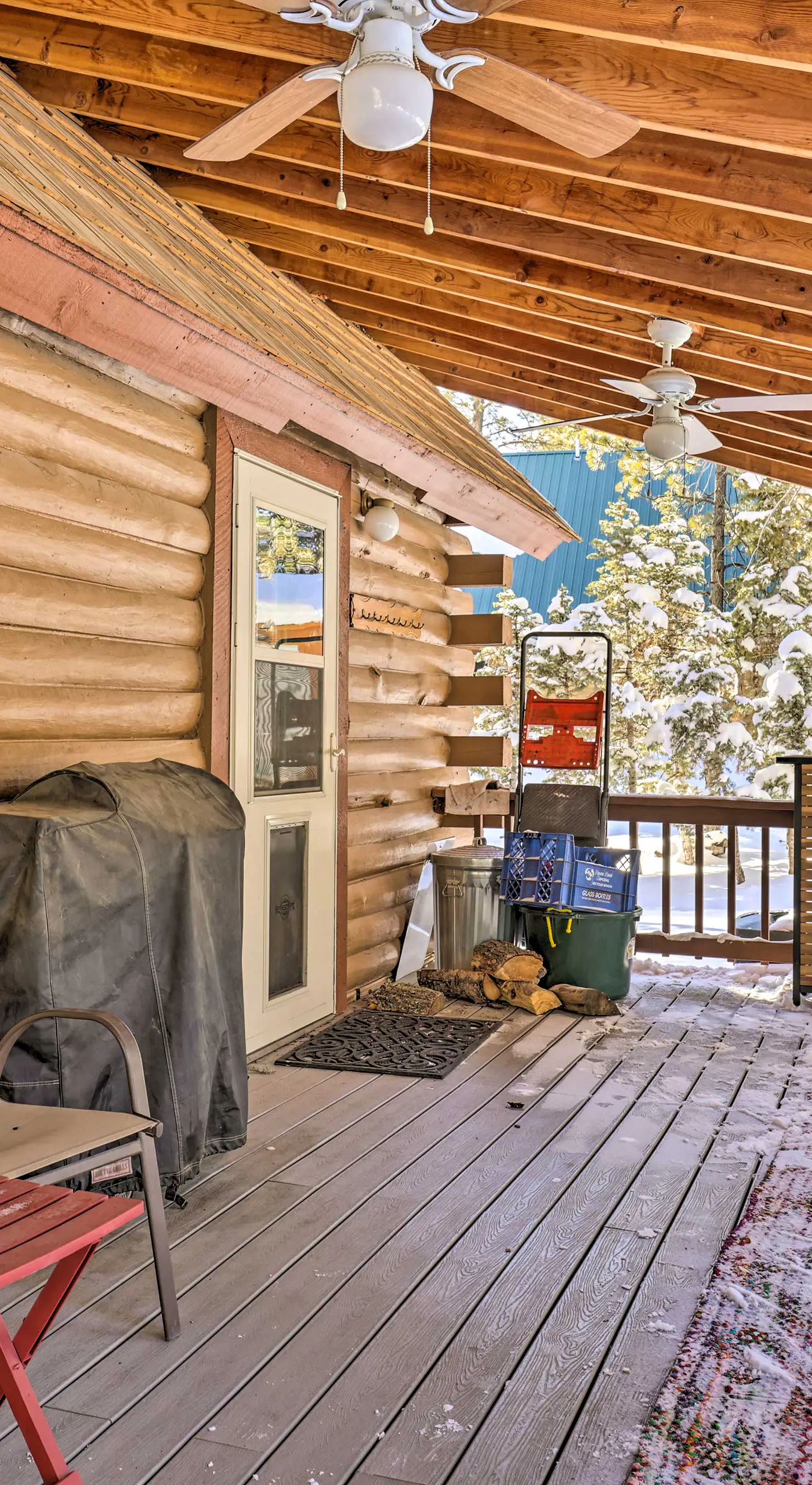 Rustic Duck Creek Village Cabin w/ Fire Pit!