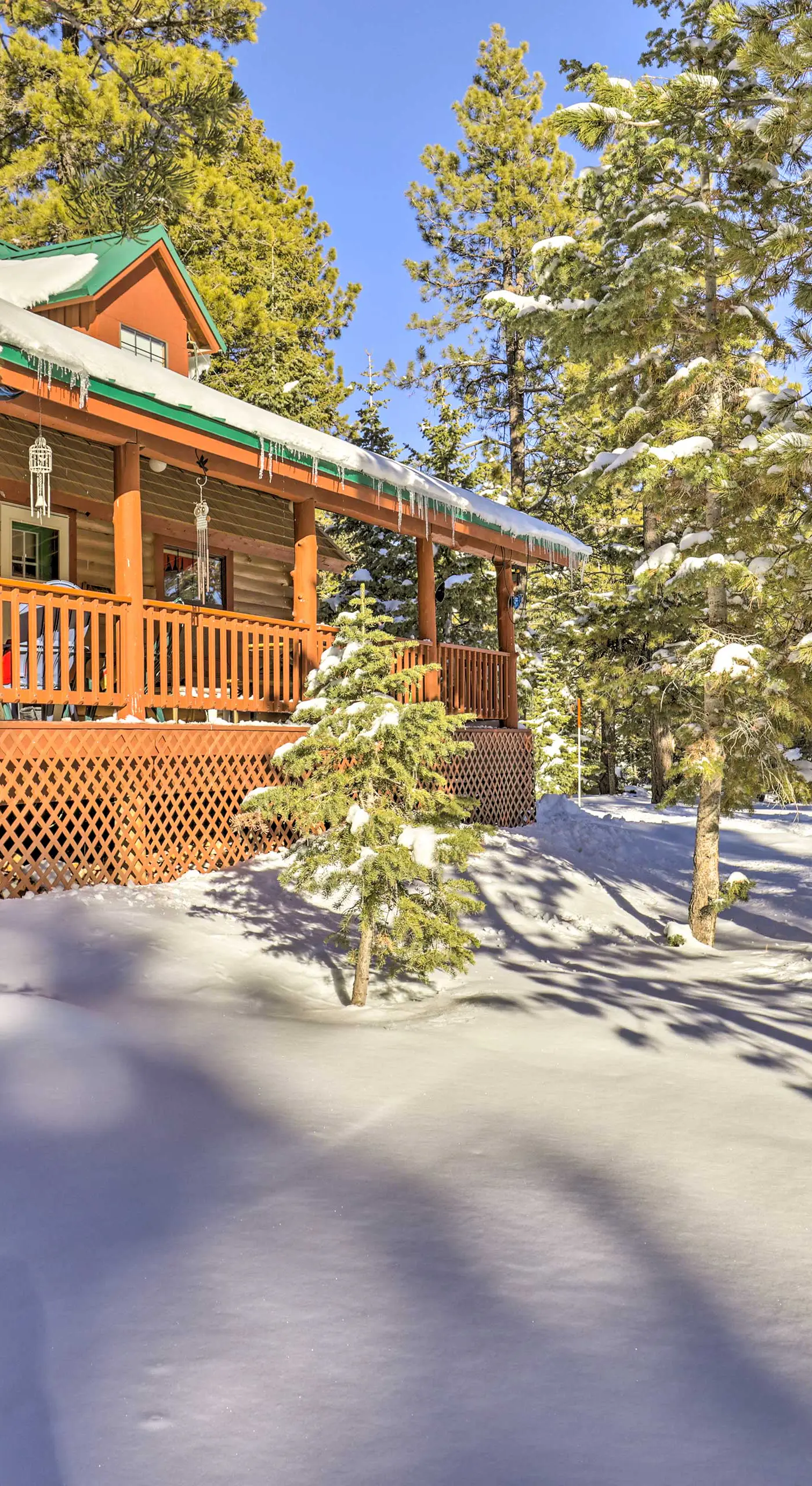 Rustic Duck Creek Village Cabin w/ Fire Pit!