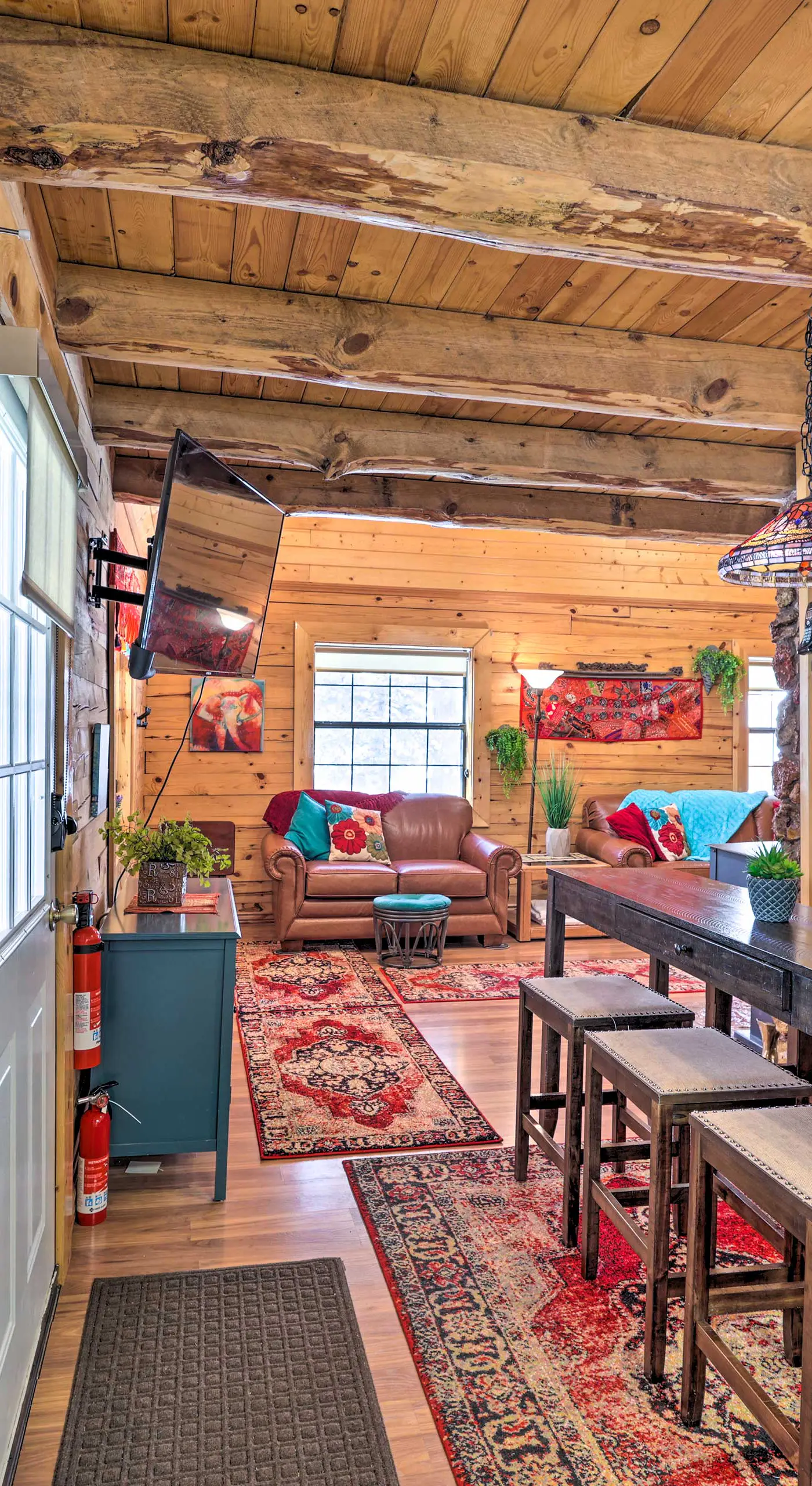 Rustic Duck Creek Village Cabin w/ Fire Pit!