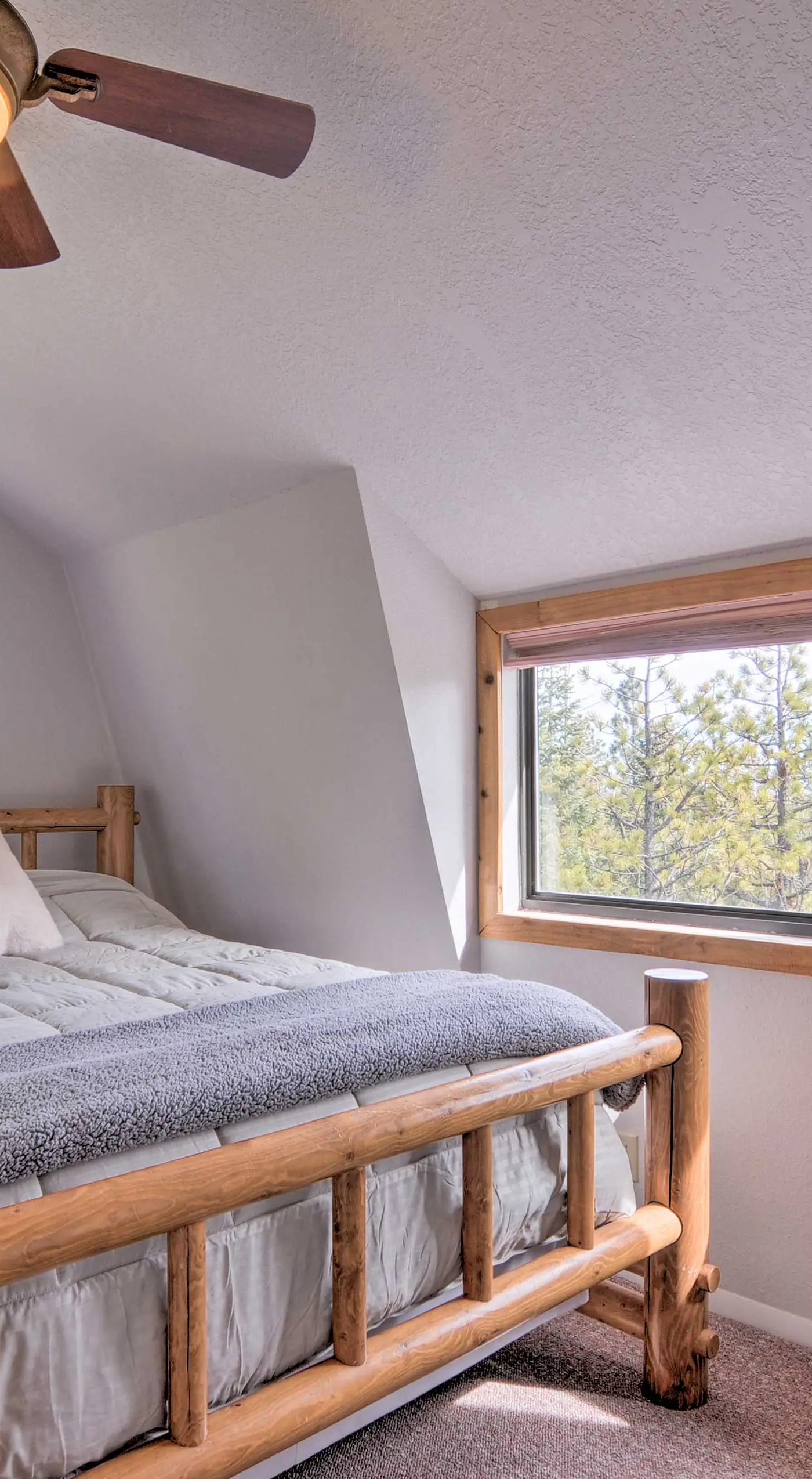 Duck Creek Village Cabin w/ Deck on Half Acre