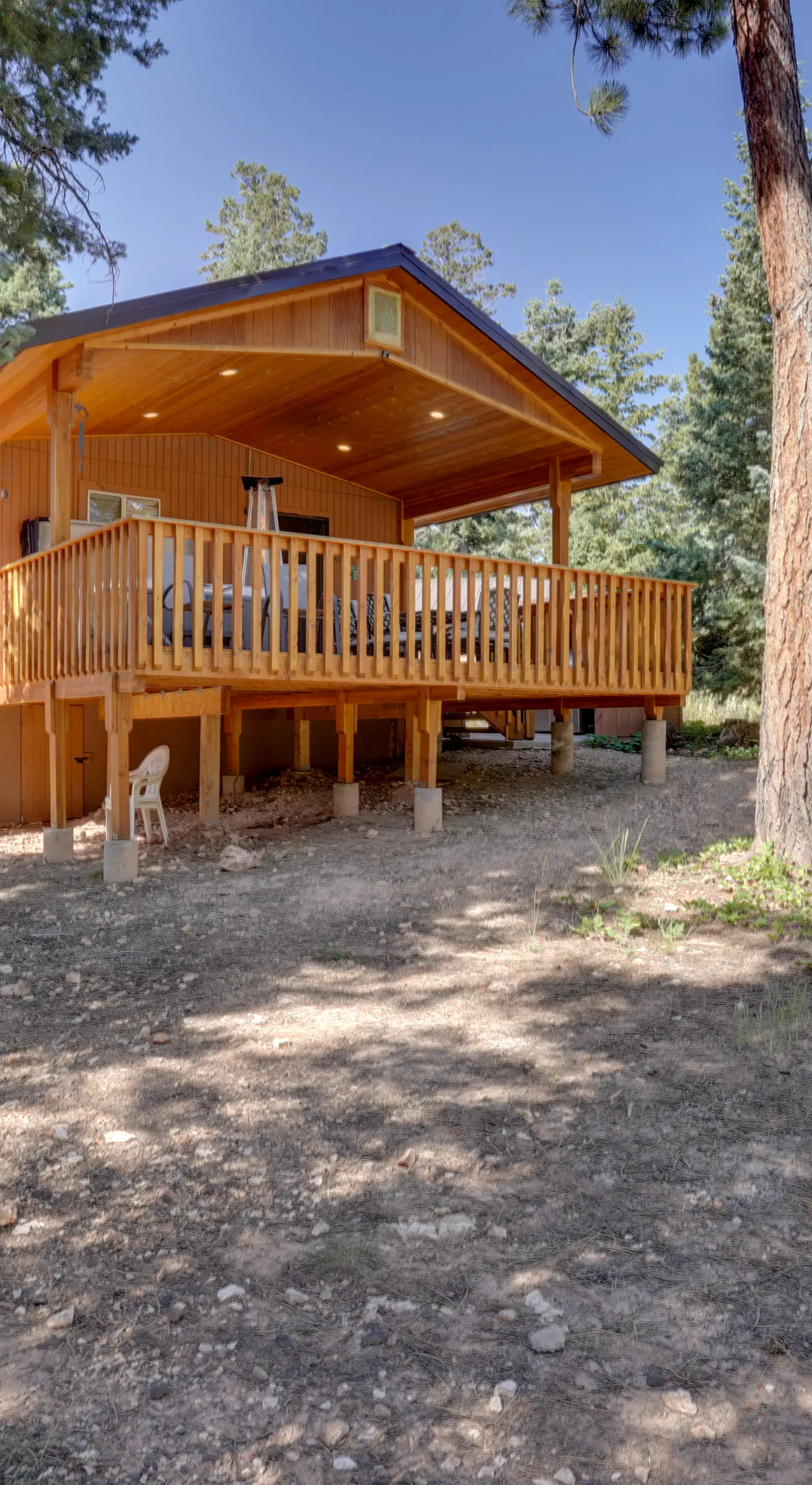 Spacious Duck Creek Village Cabin w/ Hot Tub!