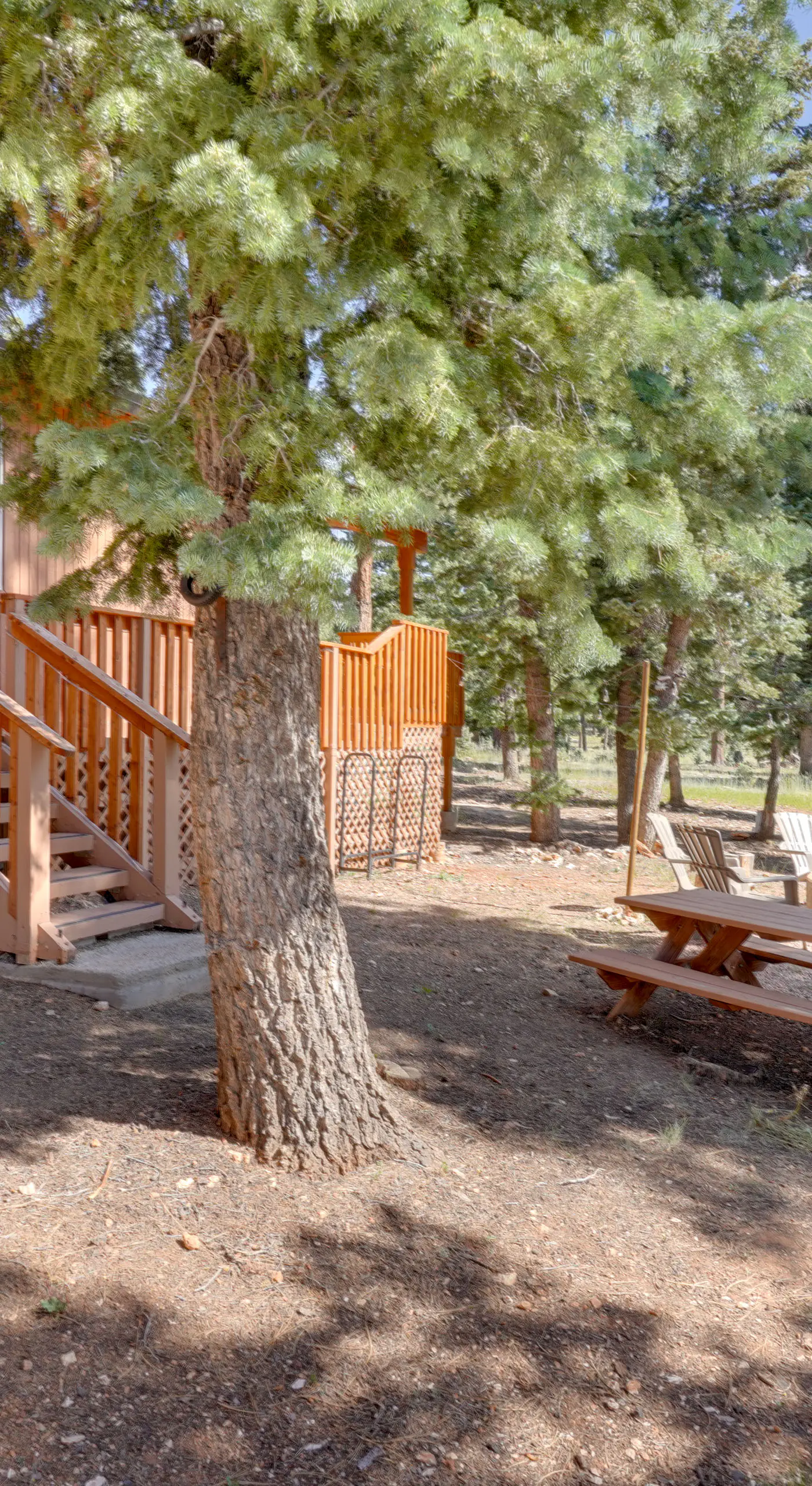 Spacious Duck Creek Village Cabin w/ Hot Tub!