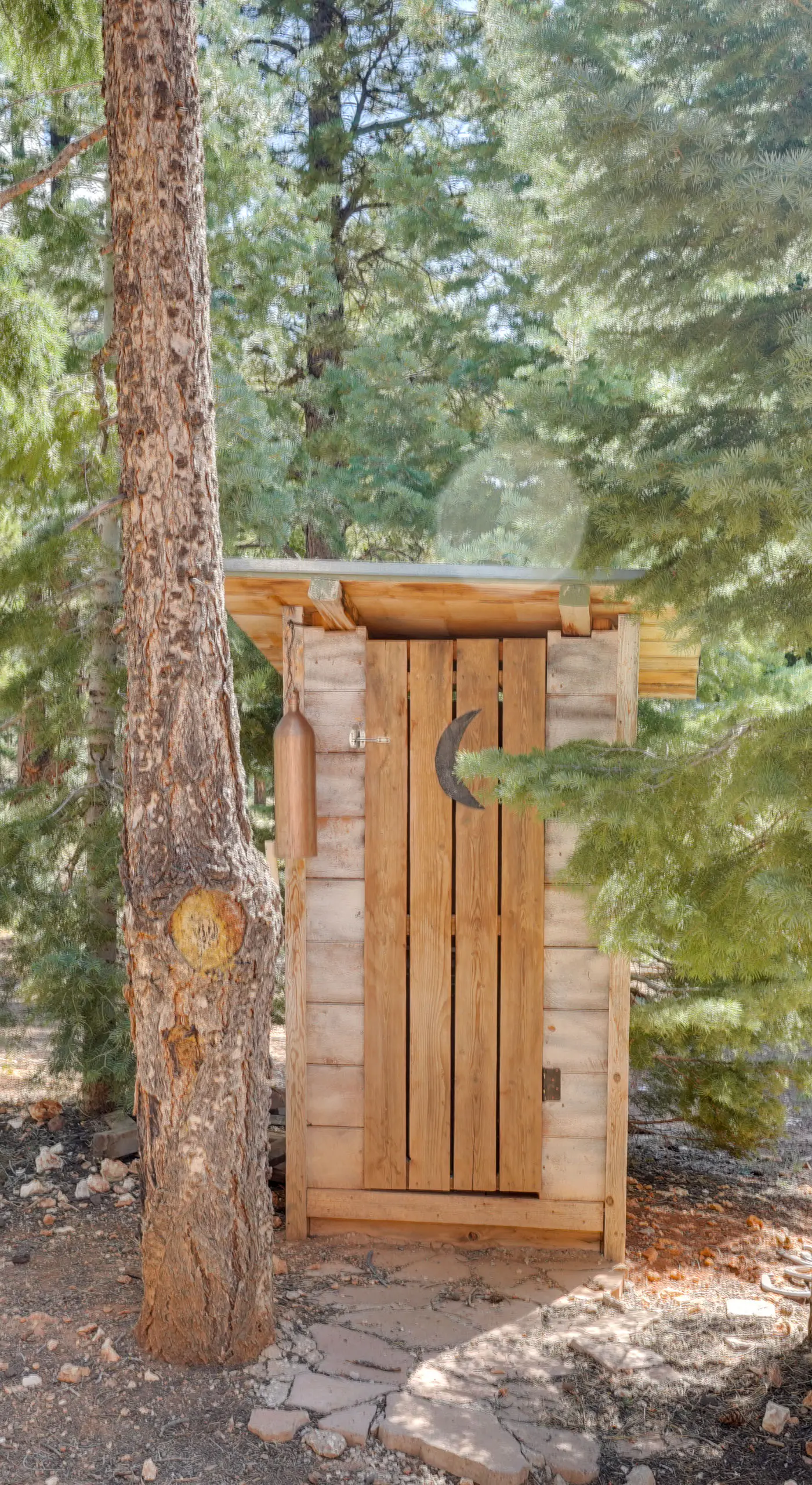 Spacious Duck Creek Village Cabin w/ Hot Tub!
