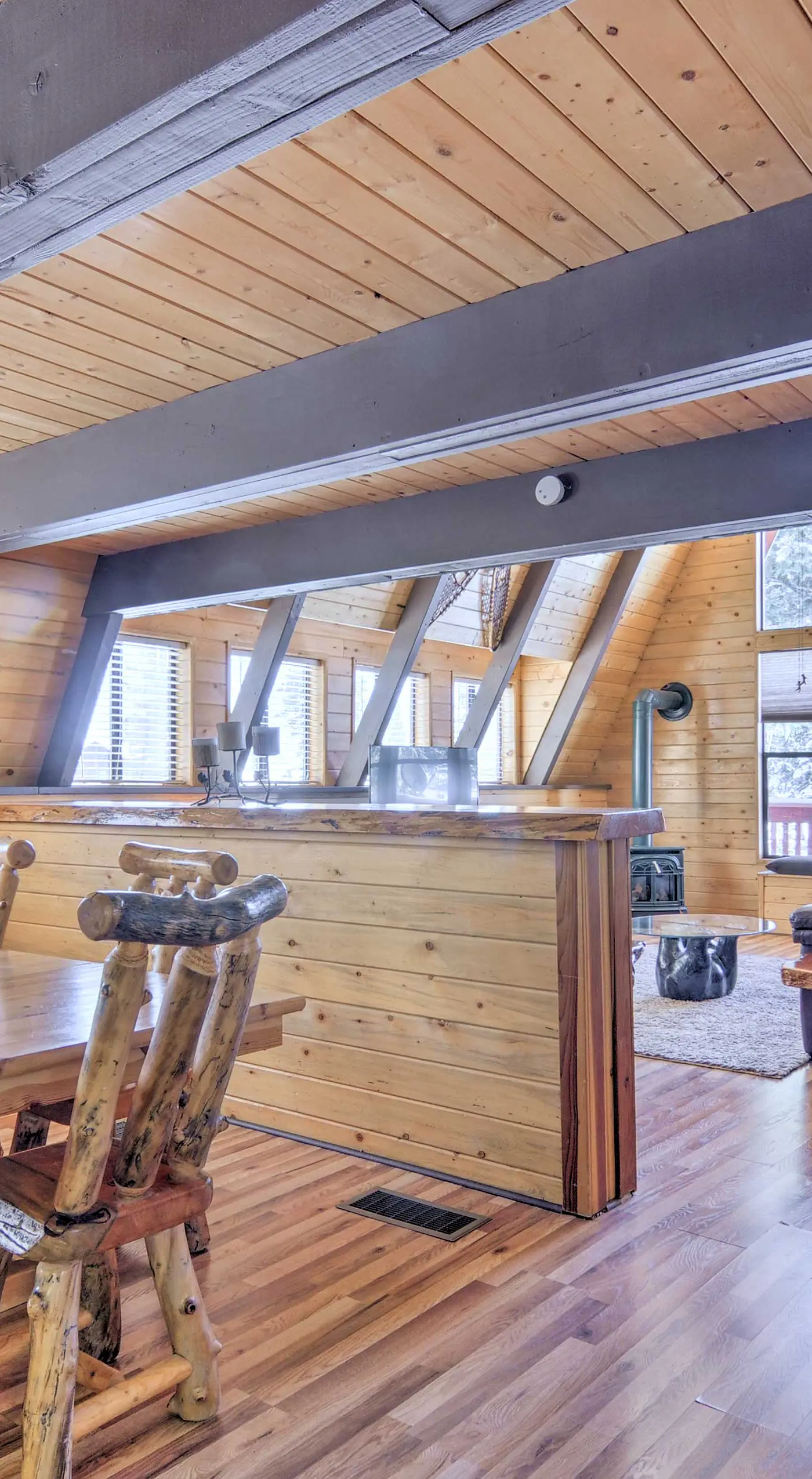 Spacious Duck Creek Village Cabin w/ Hot Tub!
