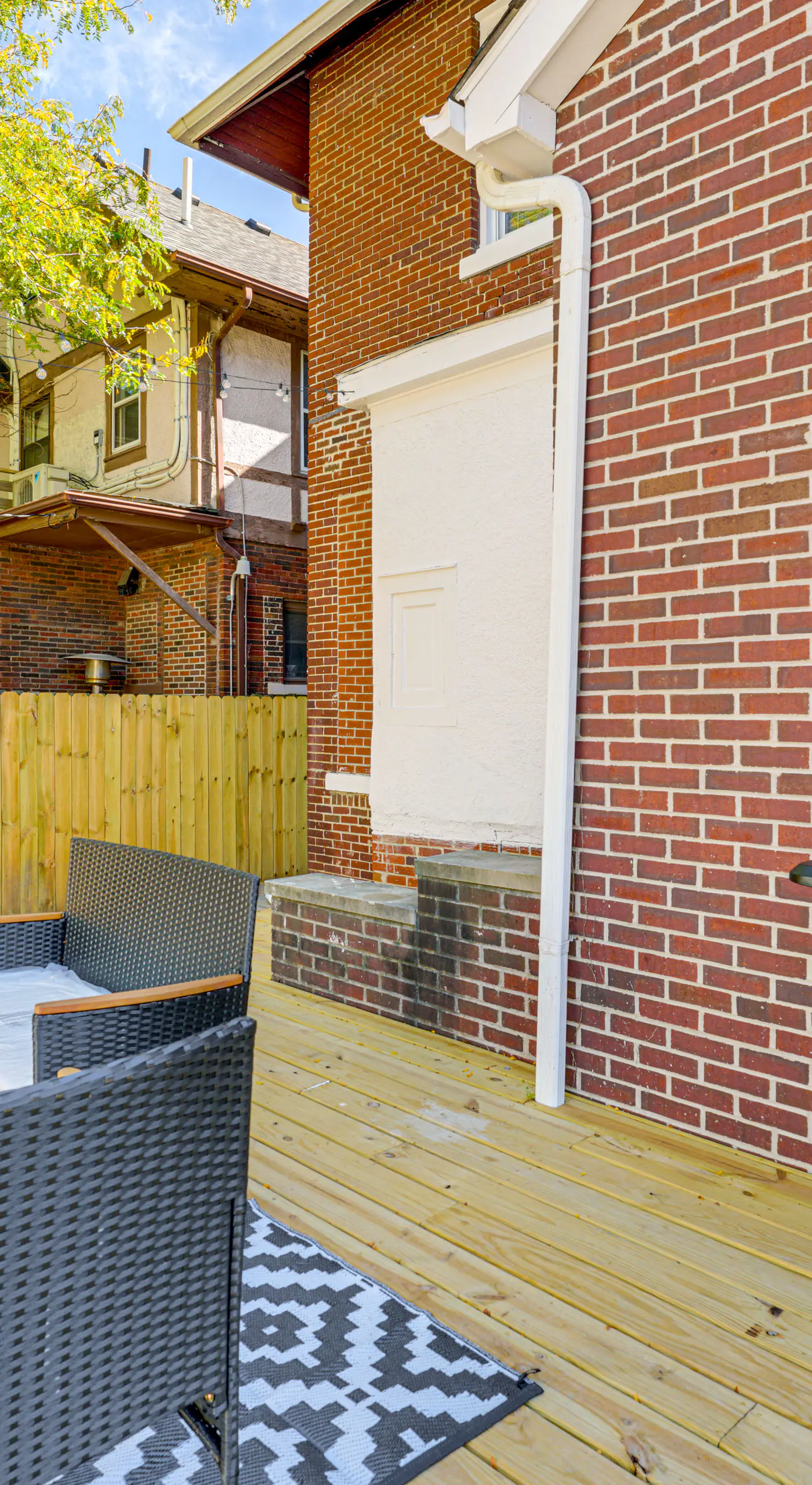 5 Mi to Dtwn Detroit: Pet-Friendly ‘Edison Home’