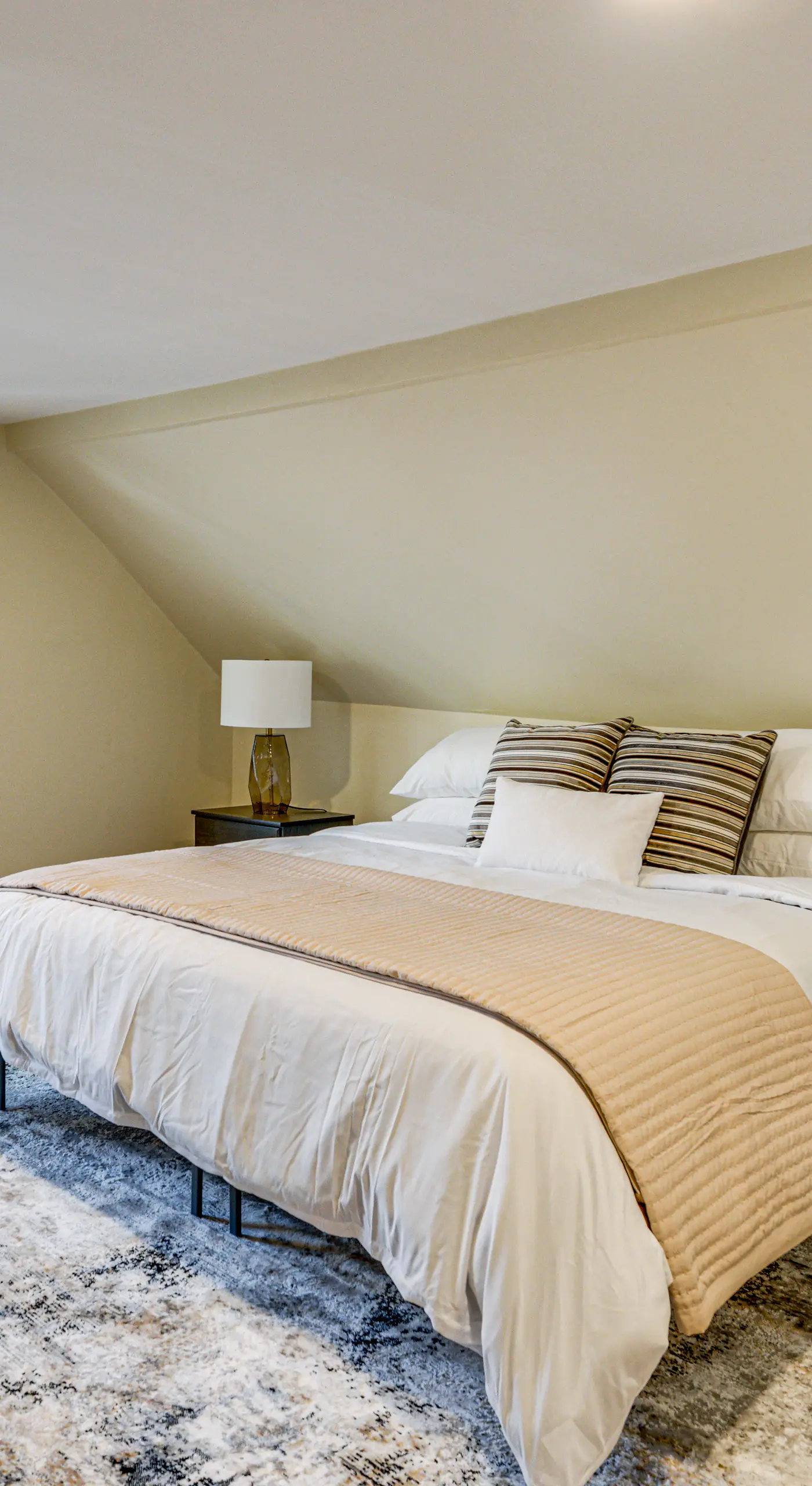 5 Mi to Dtwn Detroit: Pet-Friendly ‘Edison Home’