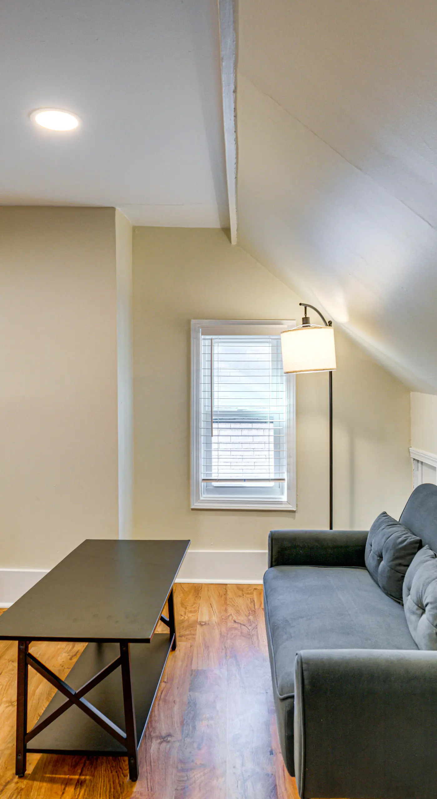 5 Mi to Dtwn Detroit: Pet-Friendly ‘Edison Home’