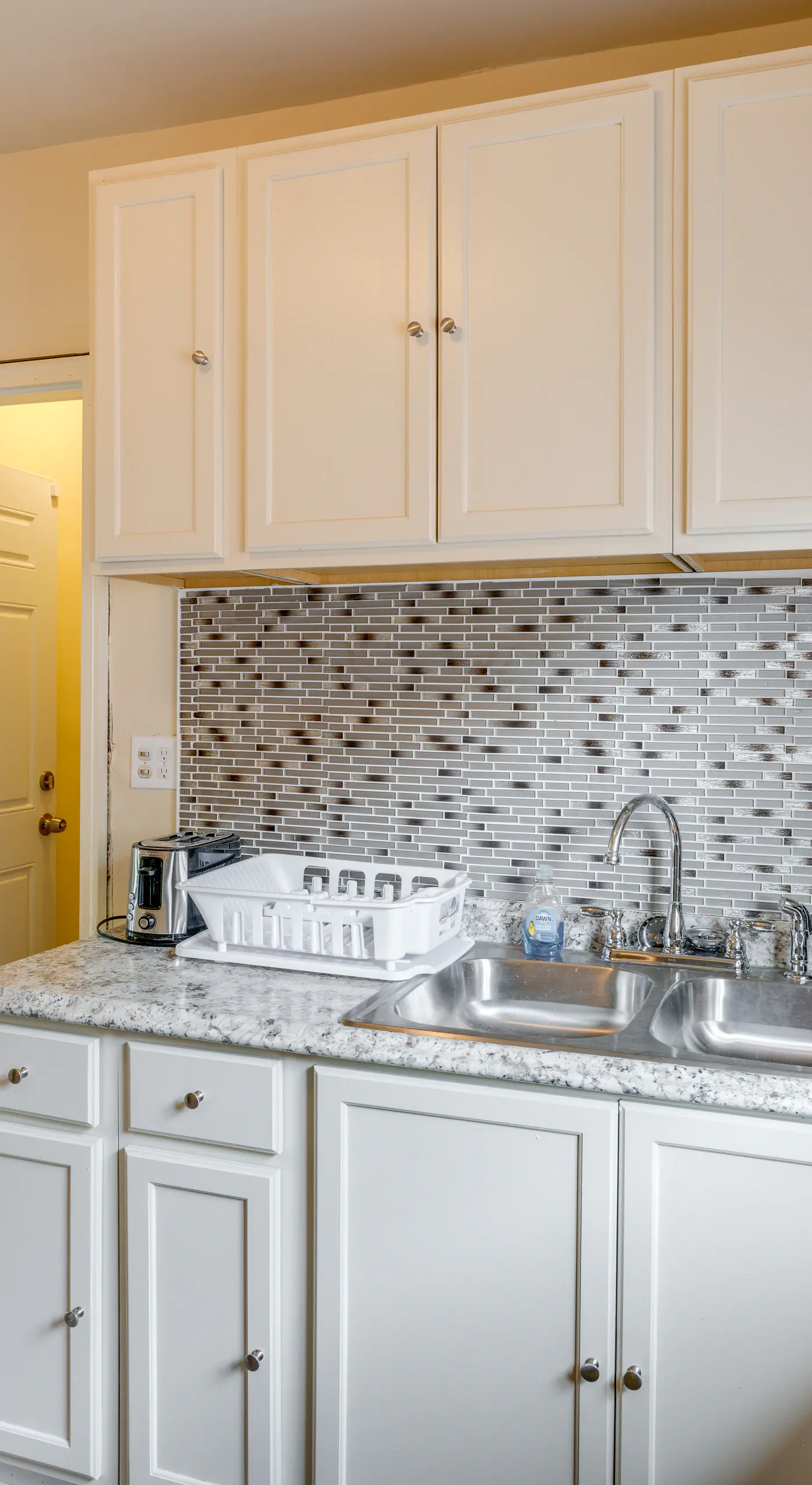 Motown Area Pet-Friendly Detroit Getaway