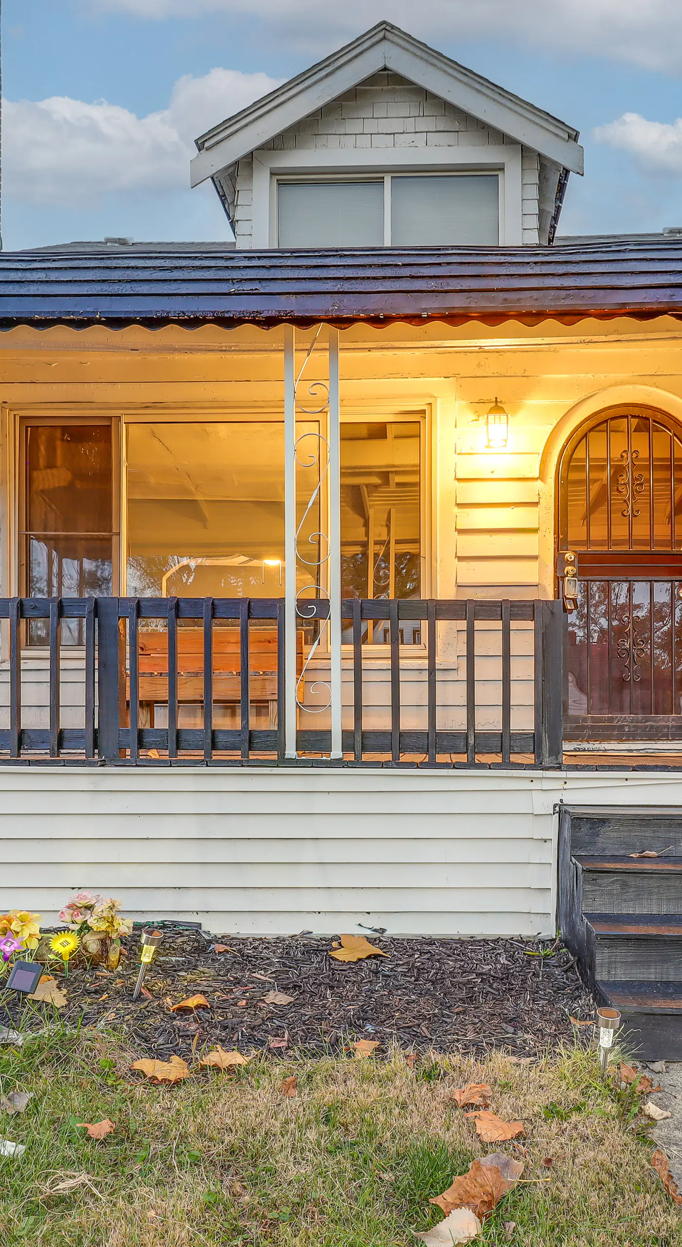 Easy Dtwn Detroit Access: Pet-Friendly Family Home