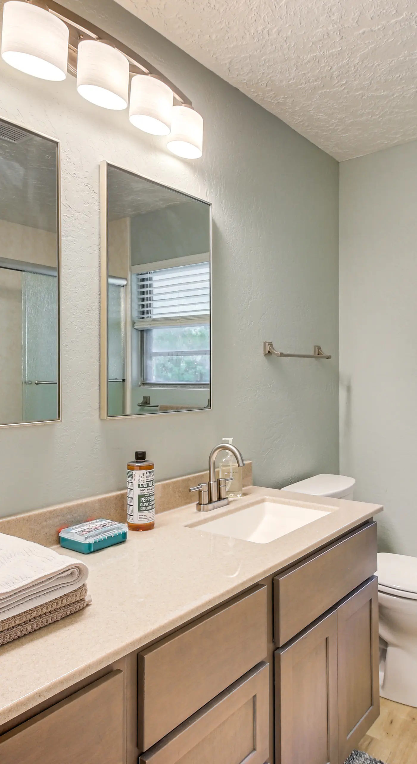 3 Mi to OU Campus: Norman Home w/ Sleek Interior!