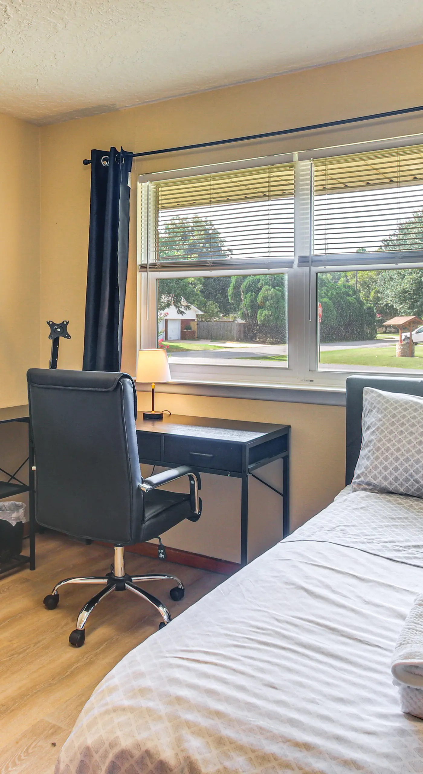 3 Mi to OU Campus: Norman Home w/ Sleek Interior!
