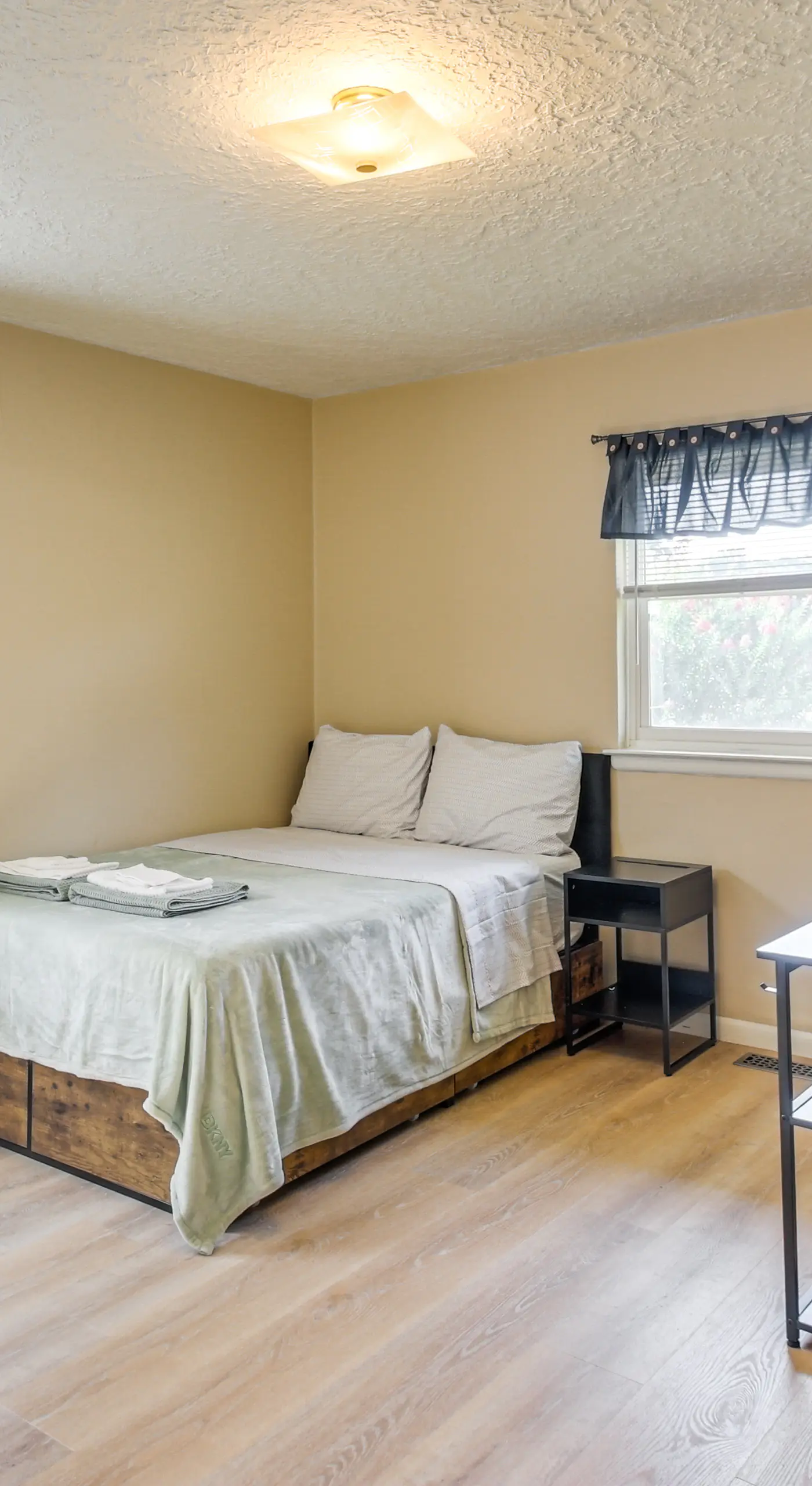 3 Mi to OU Campus: Norman Home w/ Sleek Interior!