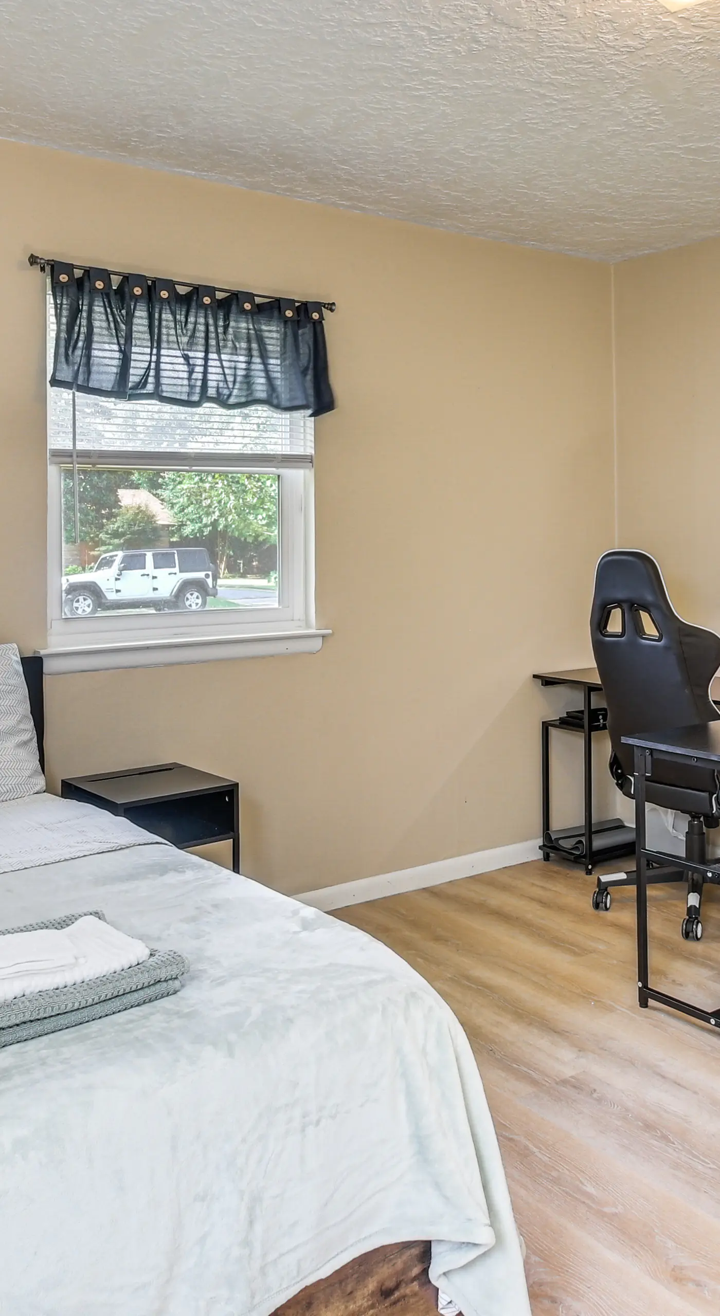 3 Mi to OU Campus: Norman Home w/ Sleek Interior!