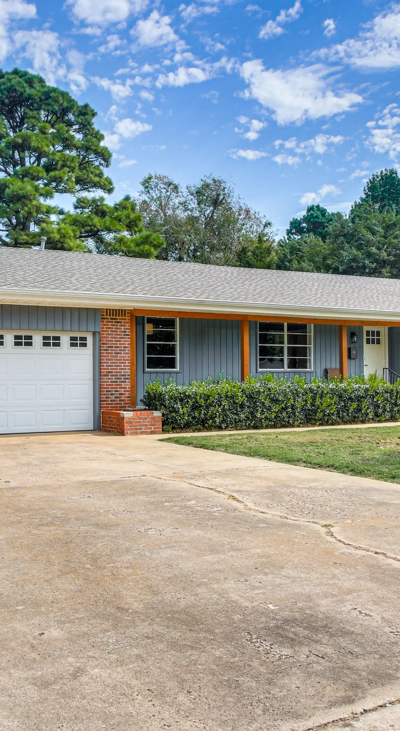 3 Mi to OU Campus: Norman Home w/ Sleek Interior!