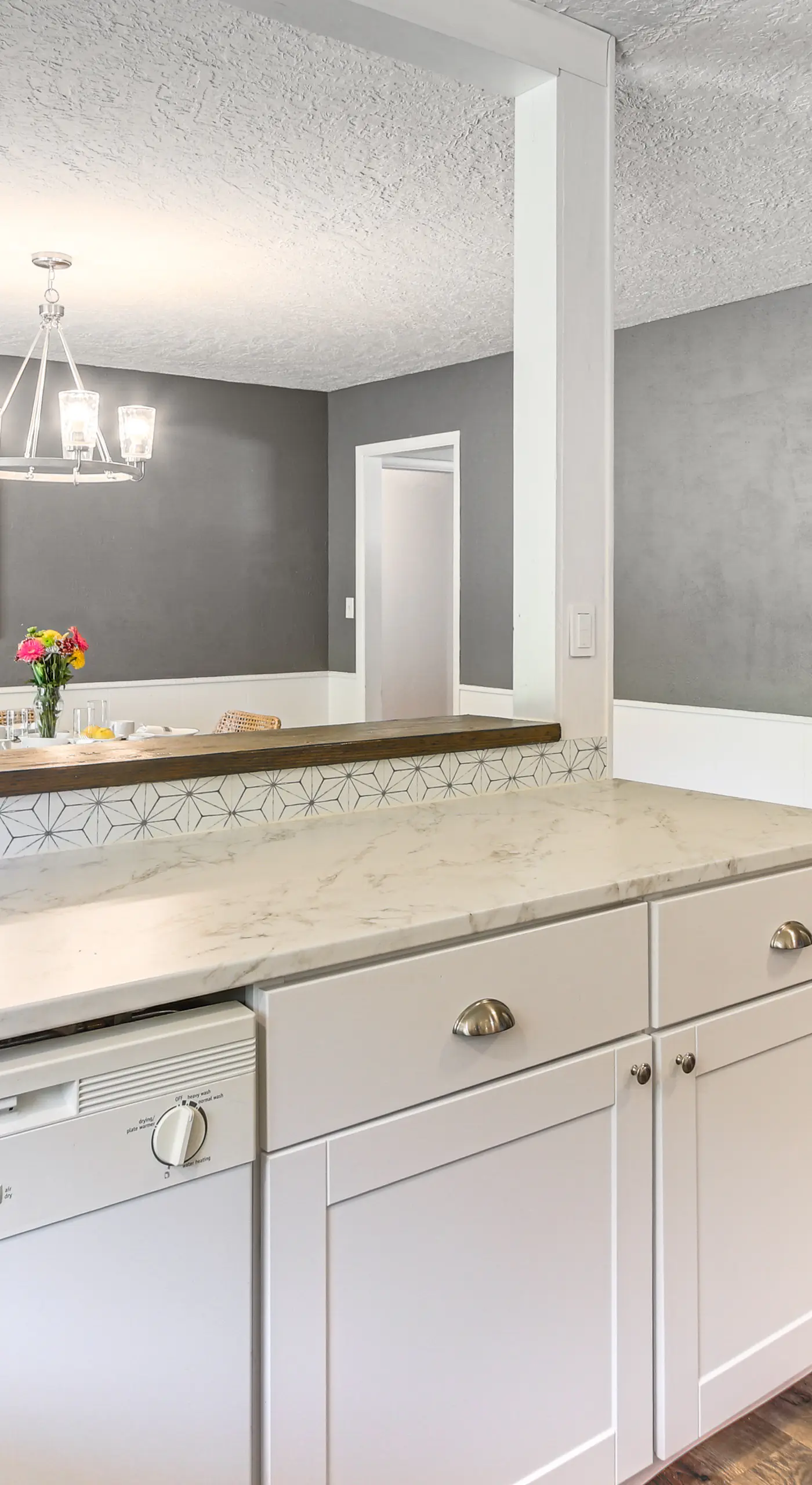 3 Mi to OU Campus: Norman Home w/ Sleek Interior!