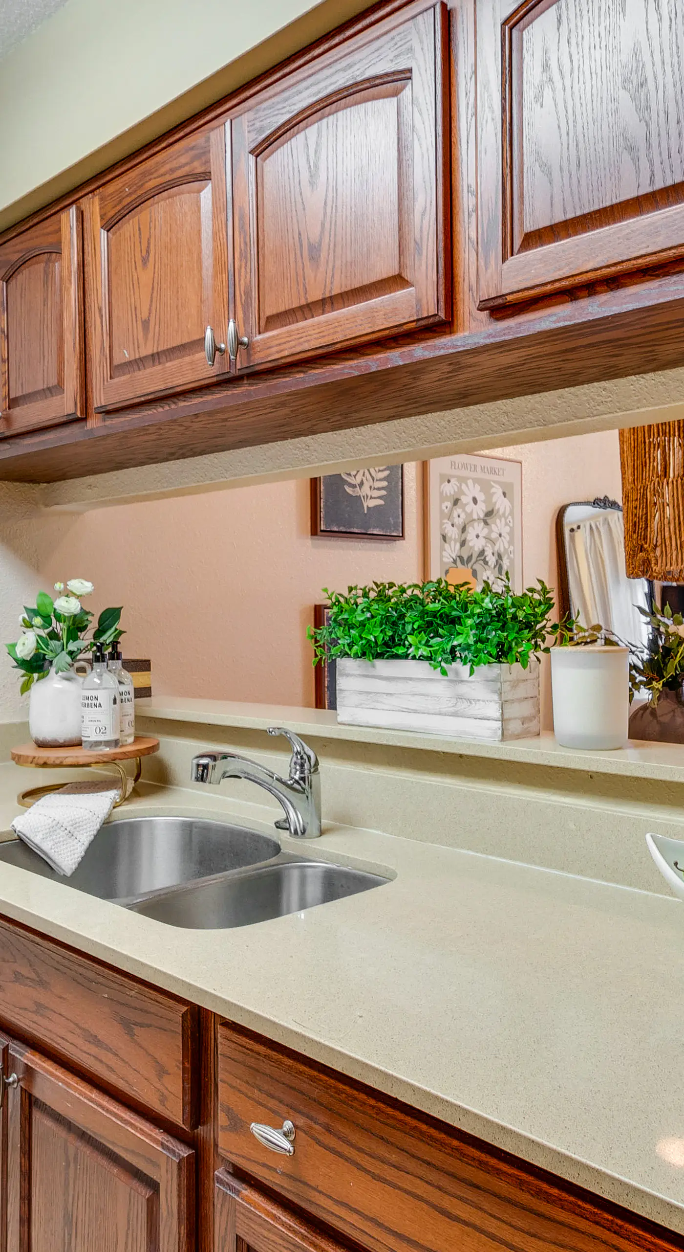 College Station Gem w/ Pool Access Near University
